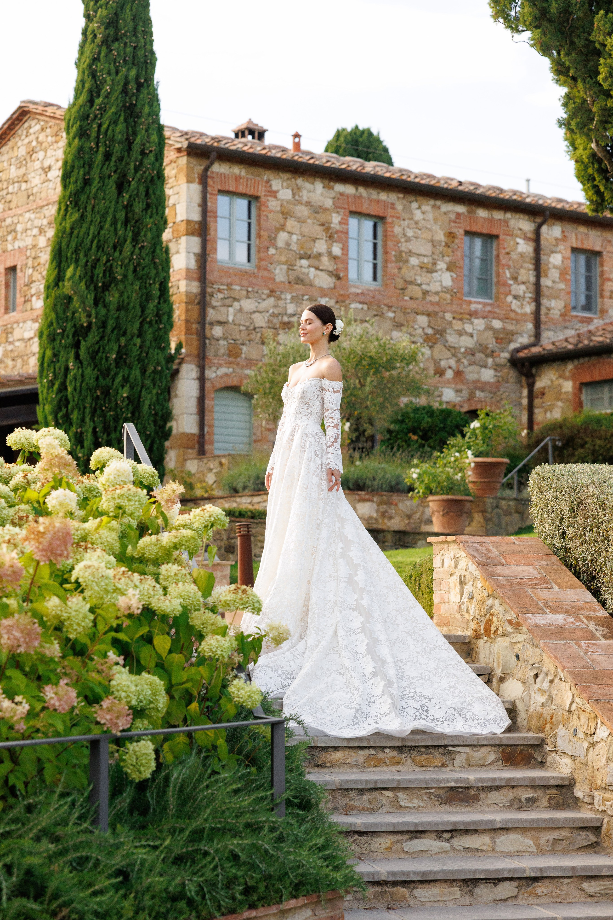 Julia & Max (Florence, Castello Di Cassole). Wedding photographer Osokin Evgeniy