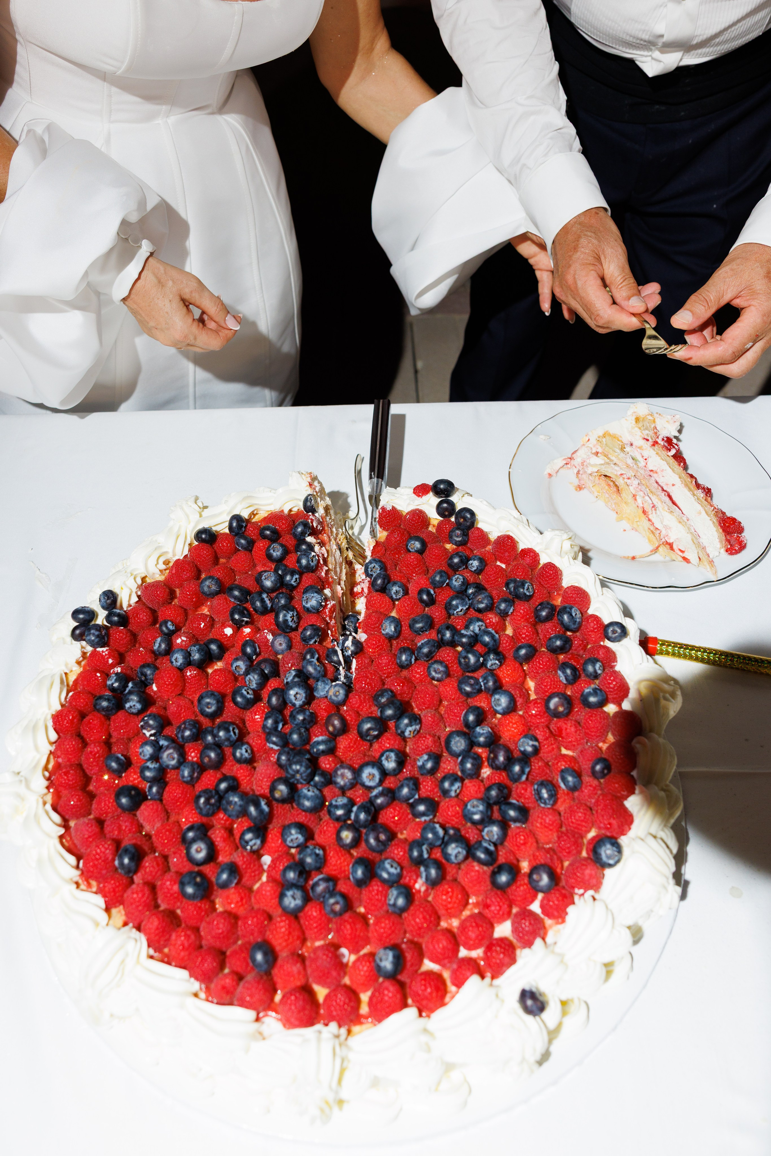 Valentina & Heinz (Palma de Mallorca, Finca Son Bi). Wedding photographer Osokin Evgeniy