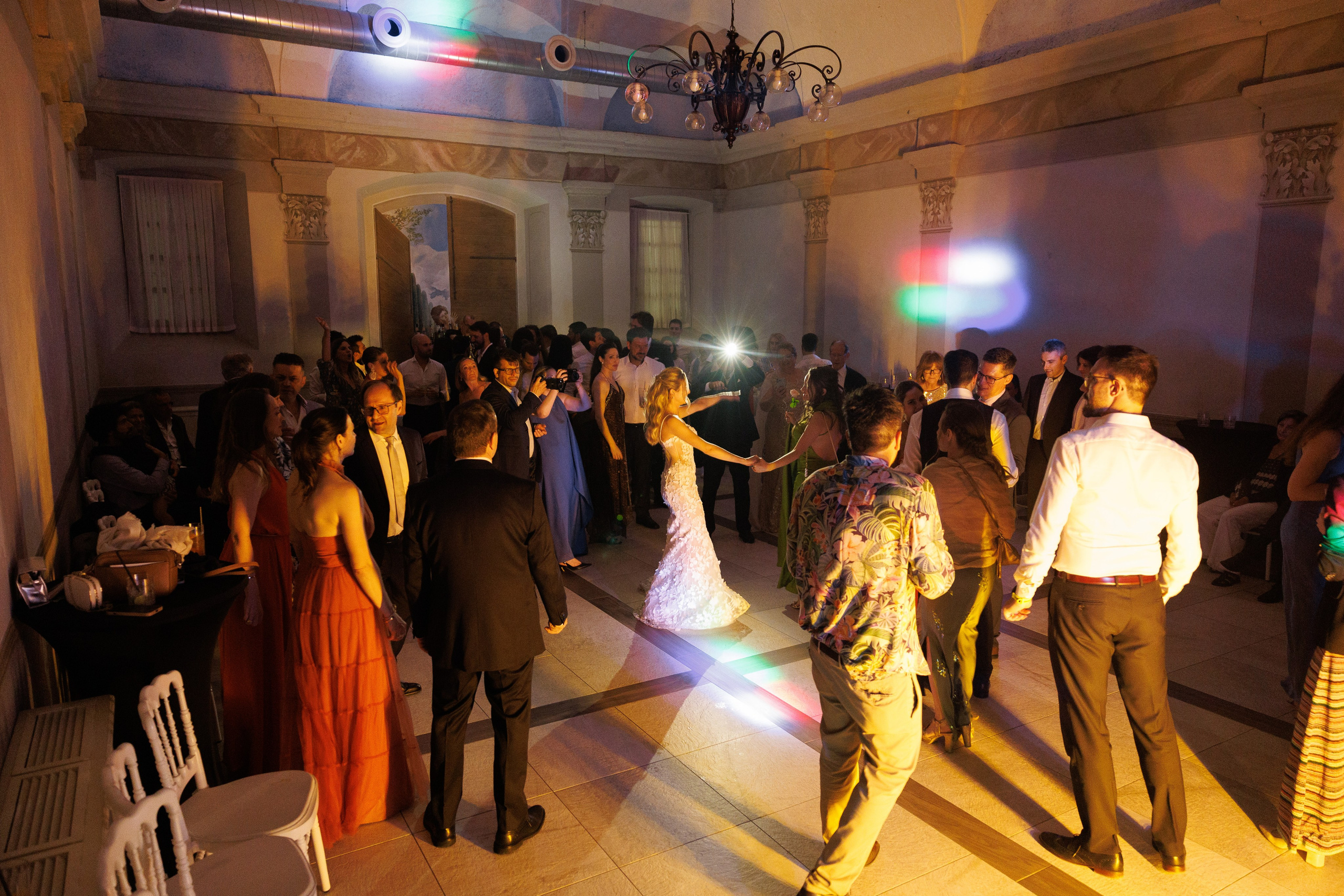 Camilla & Guiseppe (Bergamo, Villa Canton). Wedding photographer Osokin Evgeniy