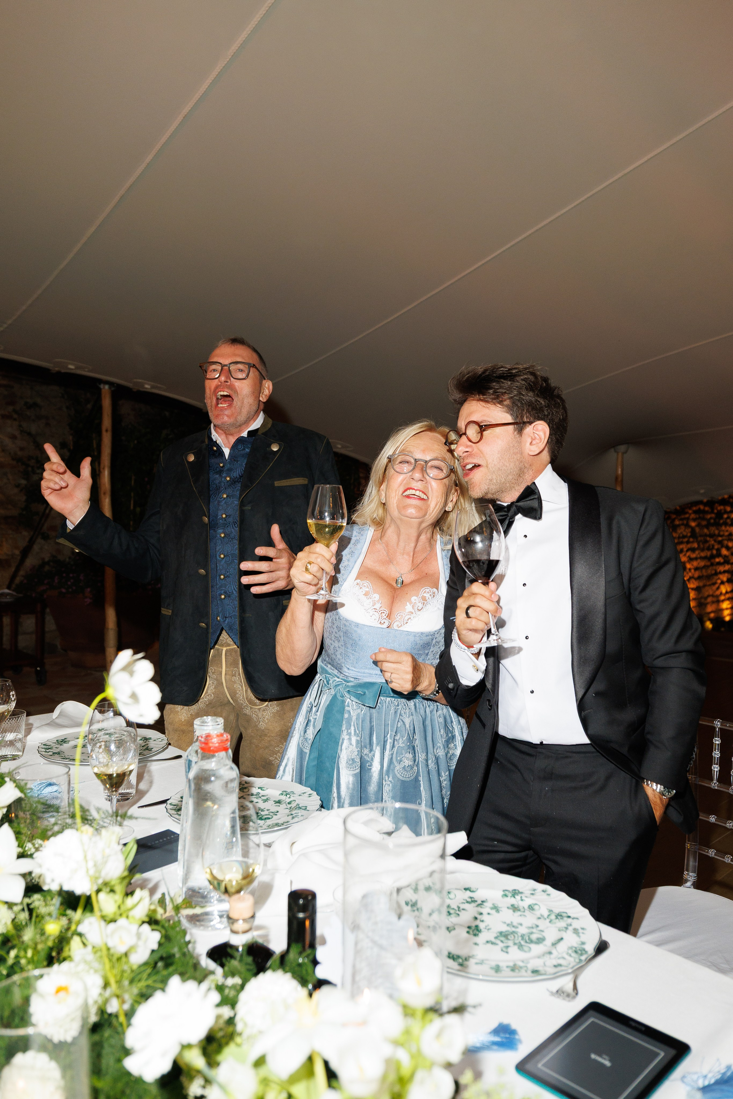 Julia & Max (Florence, Castello Di Cassole). Wedding photographer Osokin Evgeniy