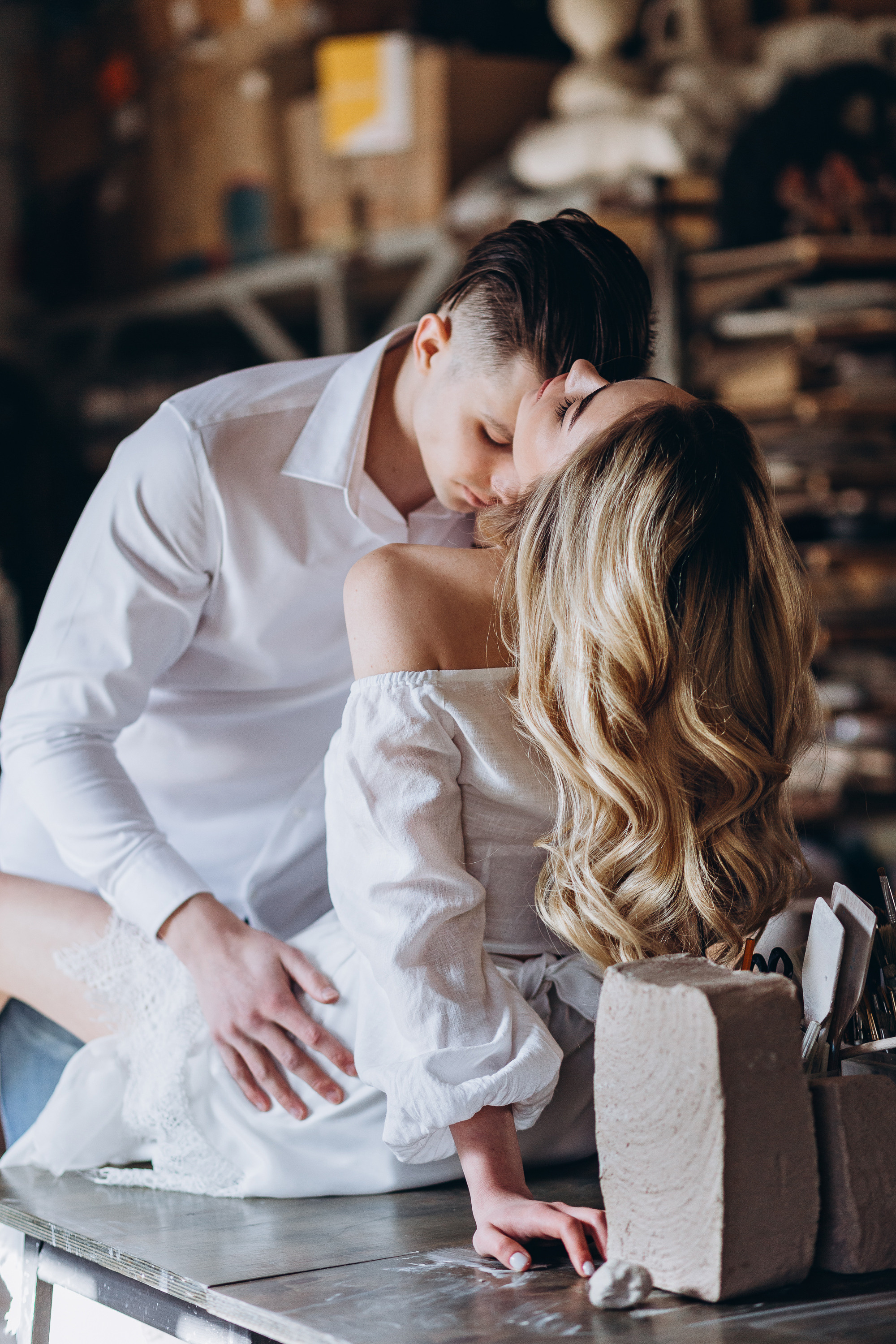 Love in the pottery. Wedding photographer Osokin Evgeniy