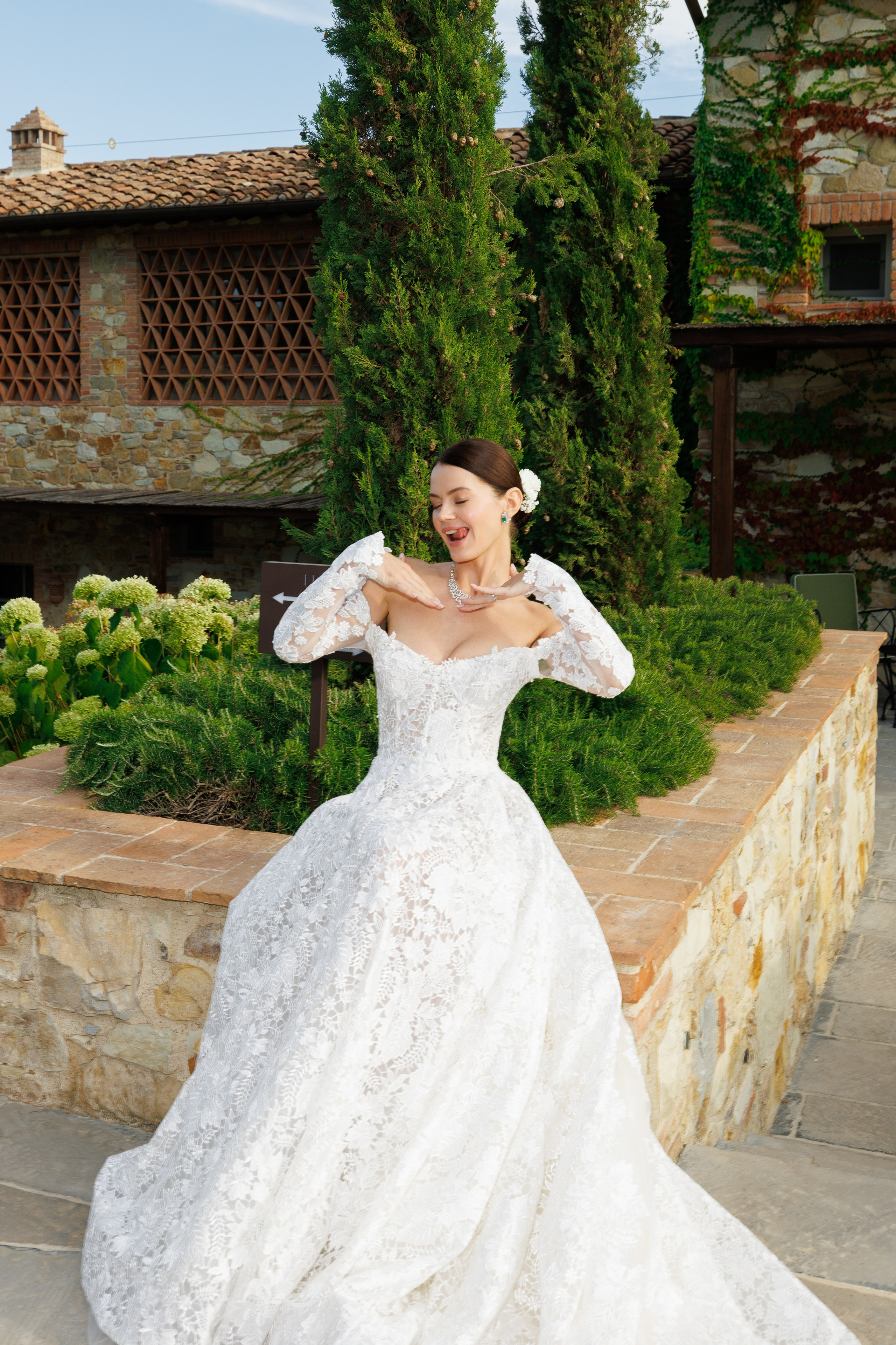 Julia & Max (Florence, Castello Di Cassole). Wedding photographer Osokin Evgeniy