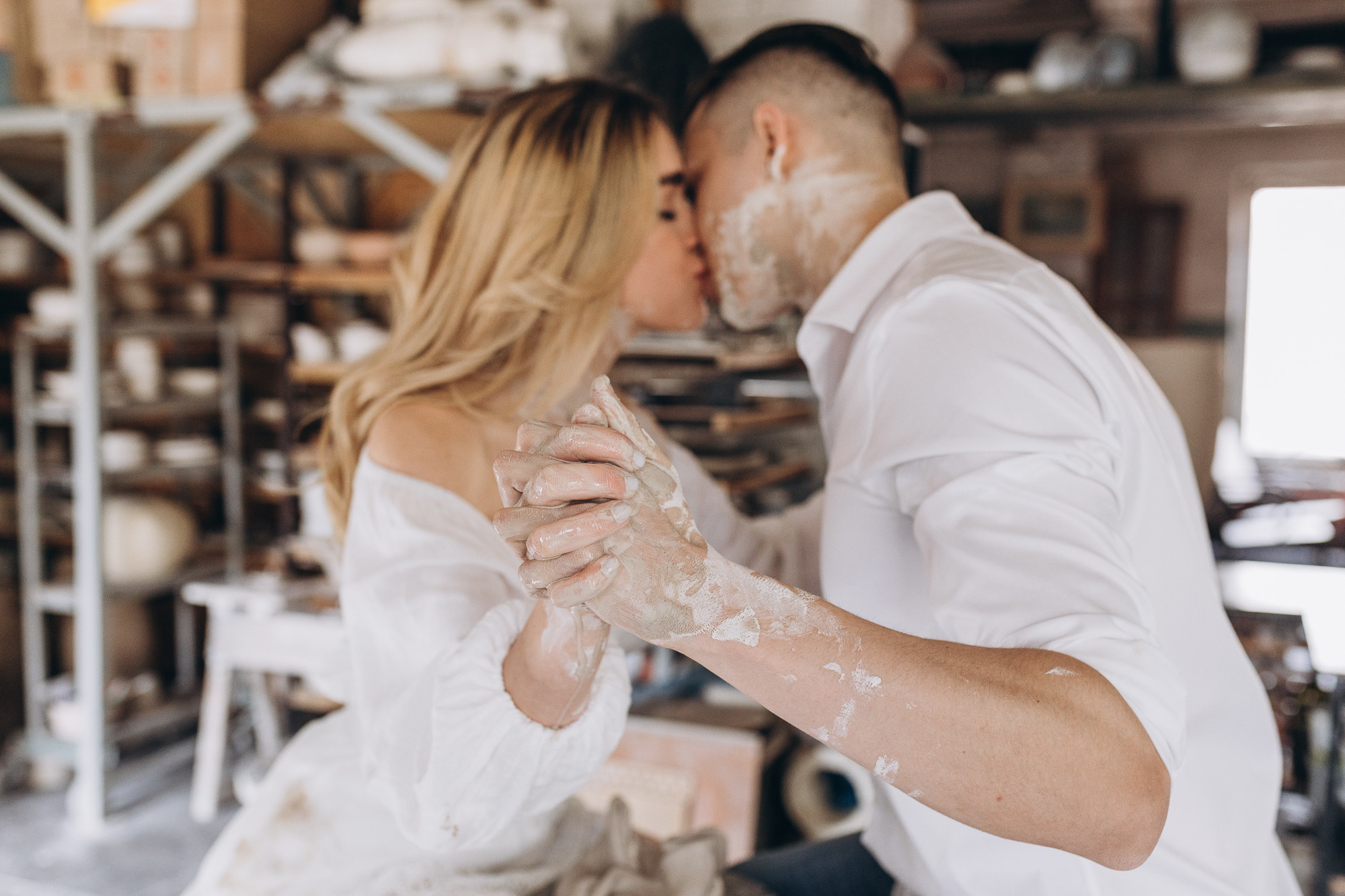 Love in the pottery. Wedding photographer Osokin Evgeniy