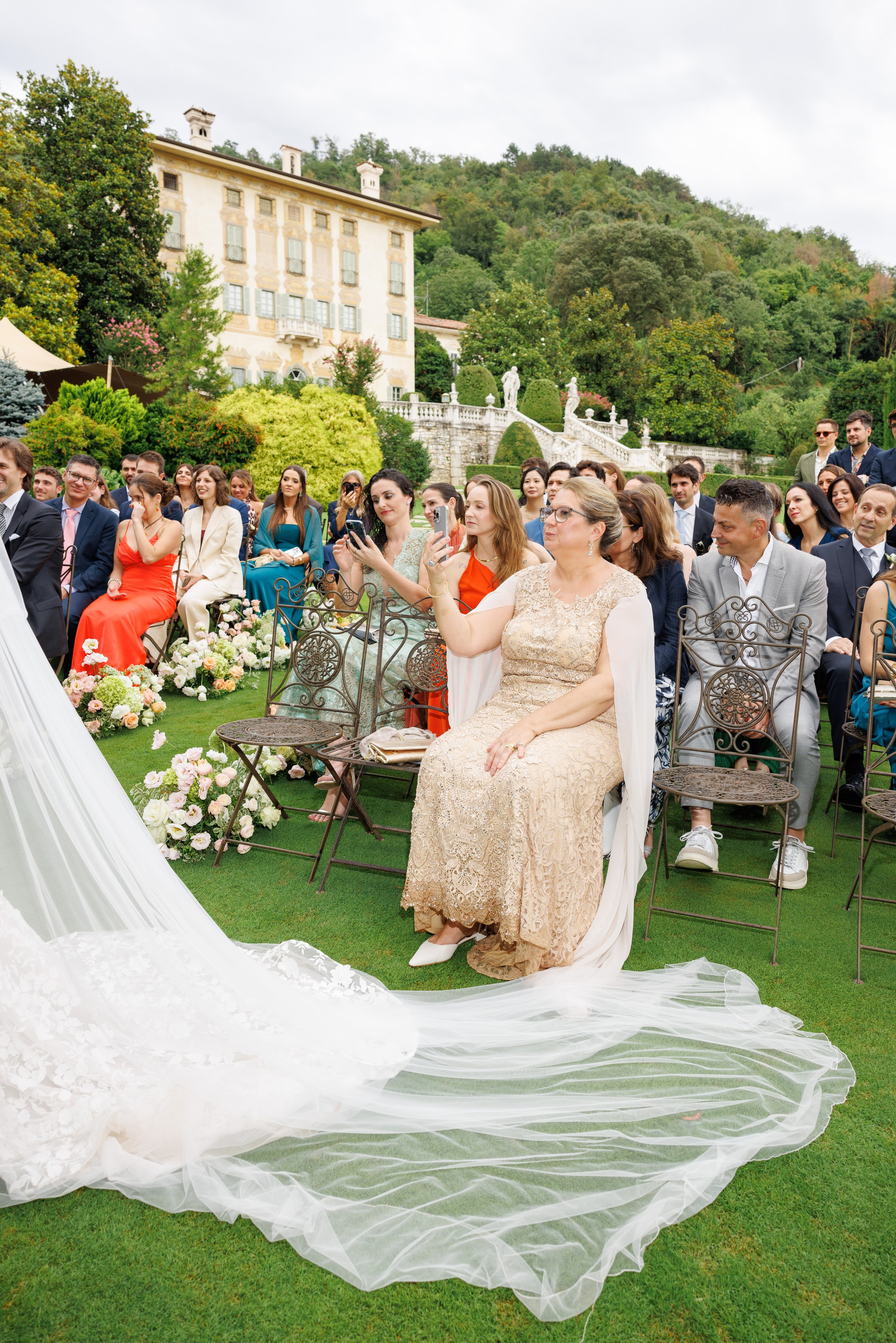 Camilla & Guiseppe (Bergamo, Villa Canton). Wedding photographer Osokin Evgeniy
