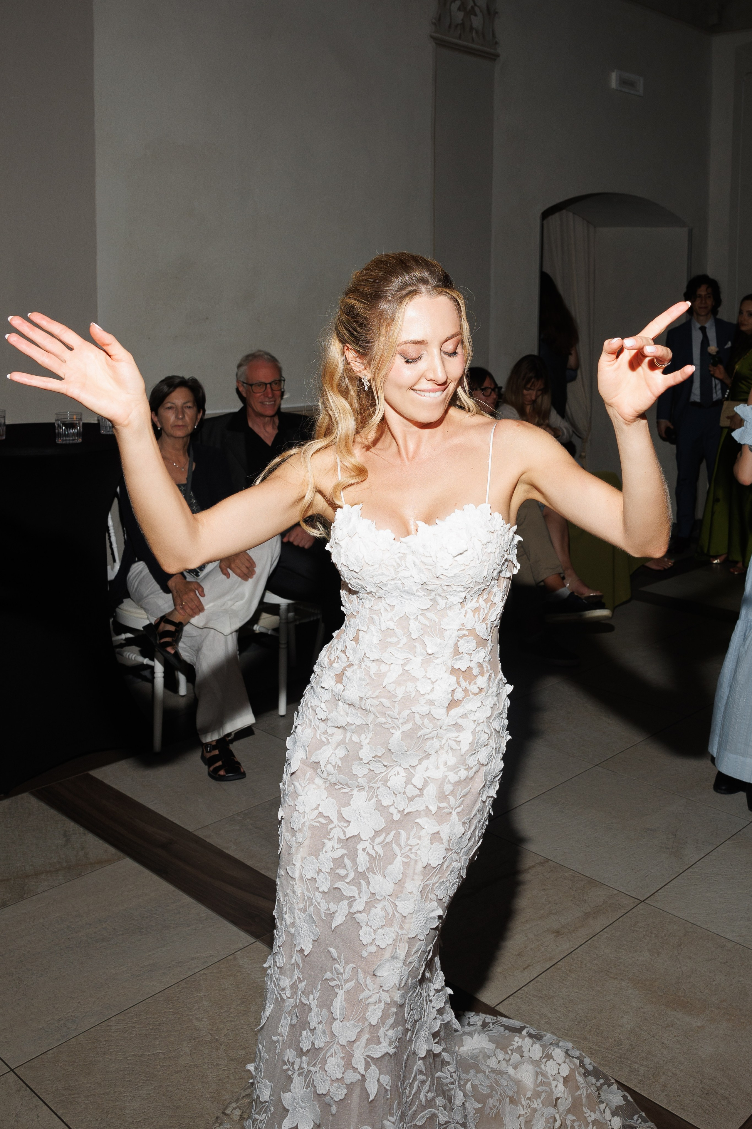 Camilla & Guiseppe (Bergamo, Villa Canton). Wedding photographer Osokin Evgeniy