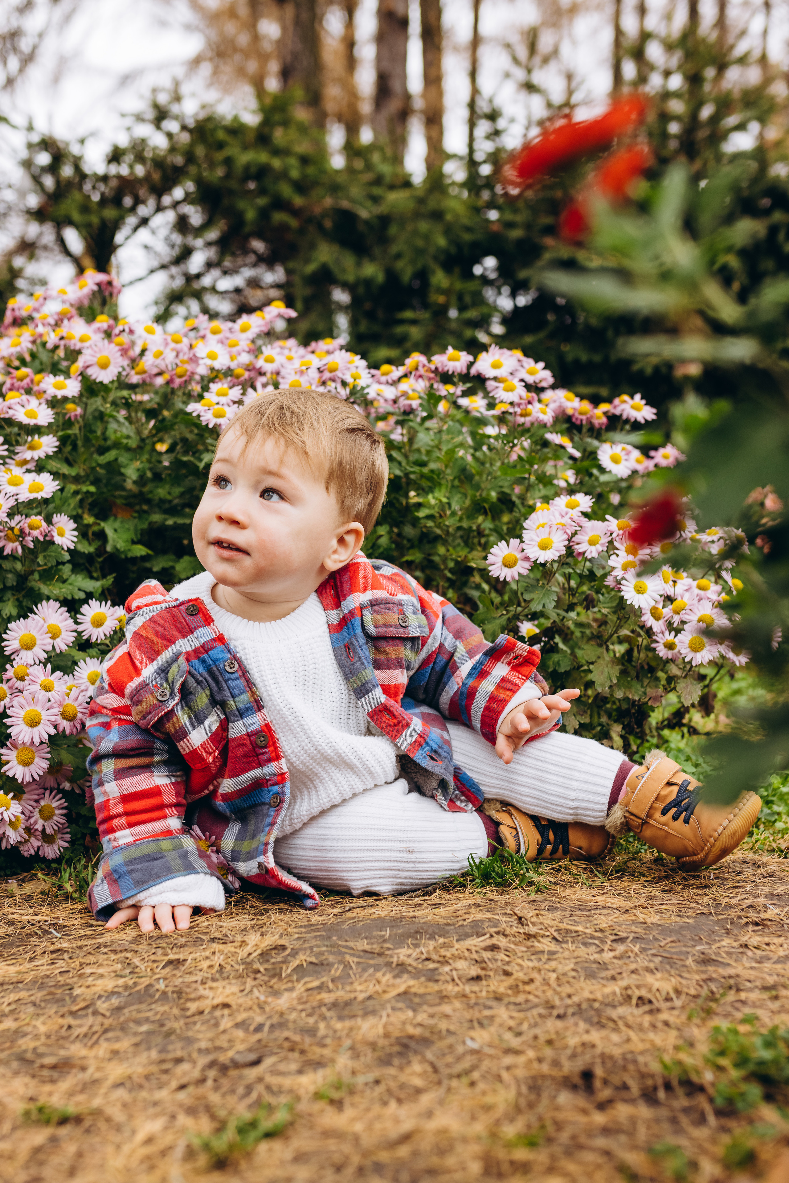 Family walk in the autunm park. Весільний фотограф Київ Осокін Євгеній