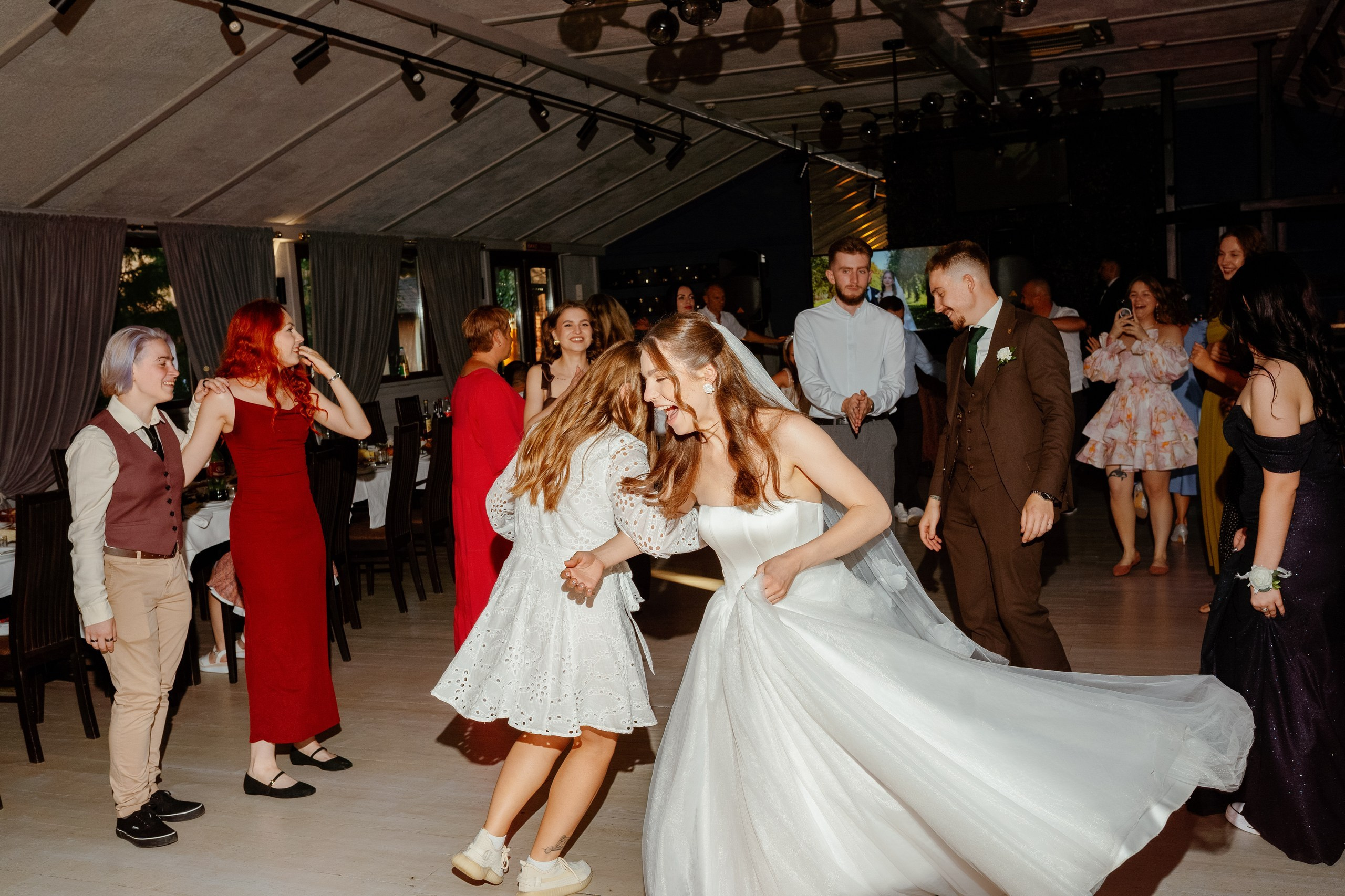 Весілля Юрія та Єлизавети. Fotograf ślubny i rodzinny Dubovka Valya