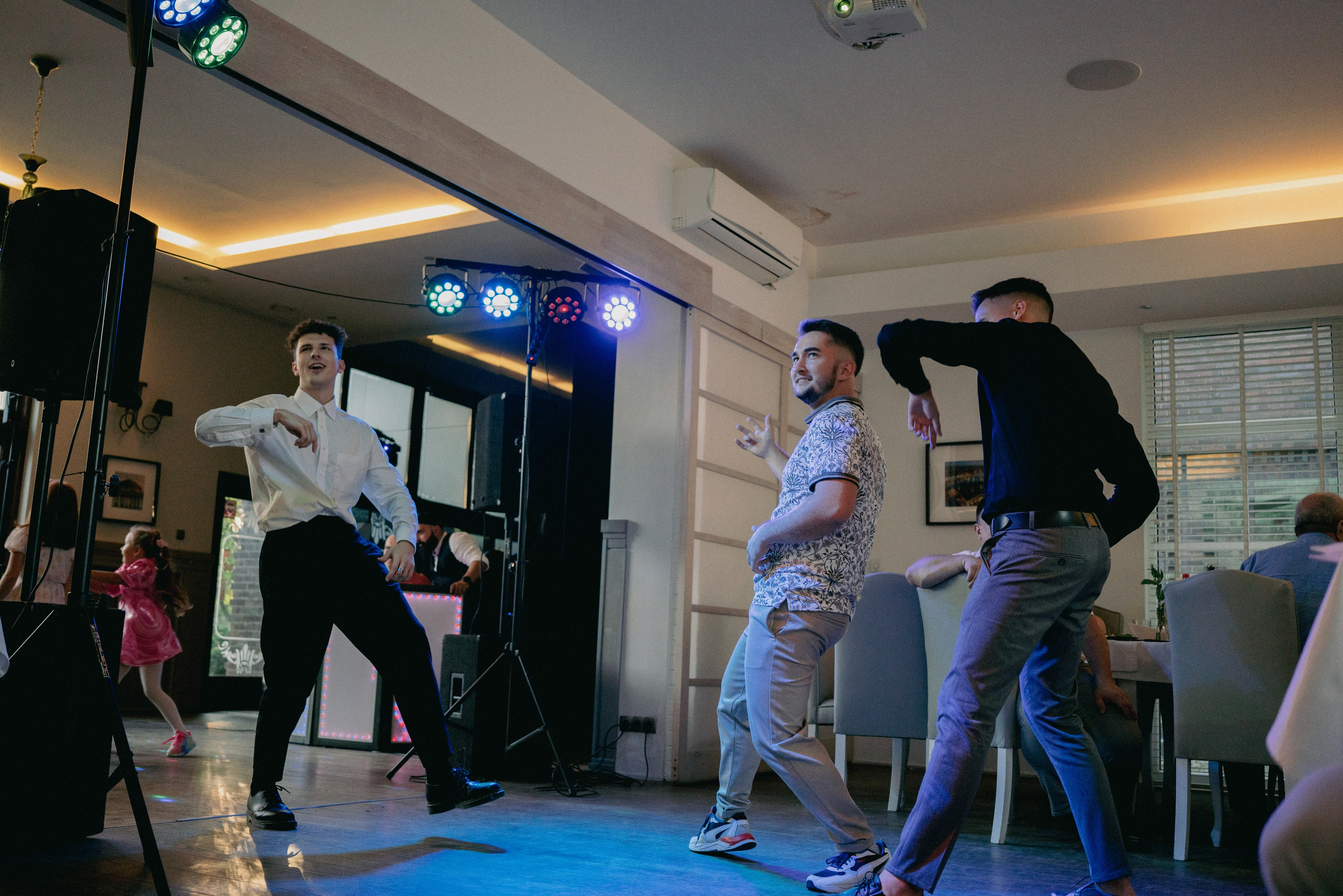 Весілля Саша + Лера. Fotograf ślubny i rodzinny Dubovka Valya