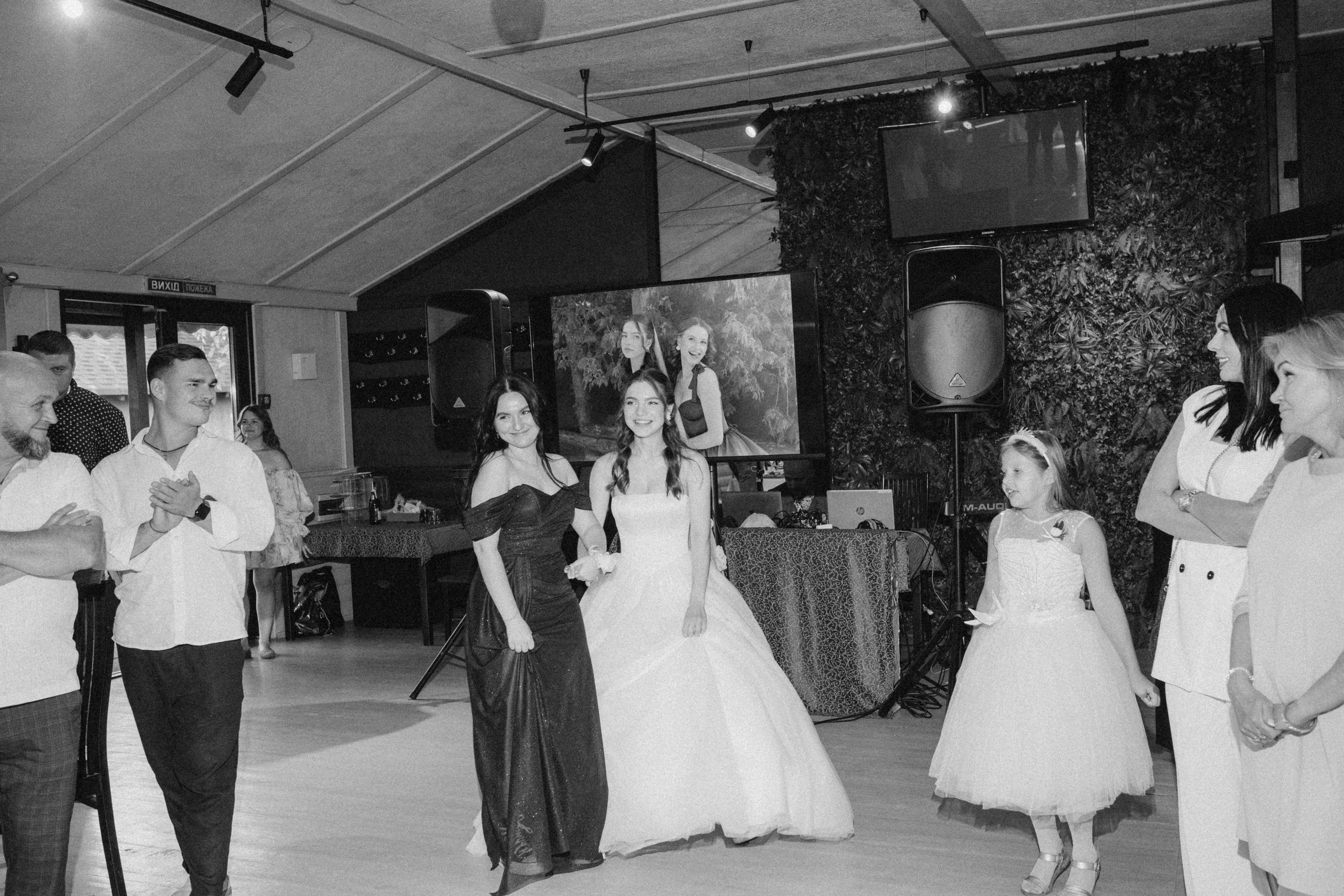 Весілля Юрія та Єлизавети. Fotograf ślubny i rodzinny Dubovka Valya