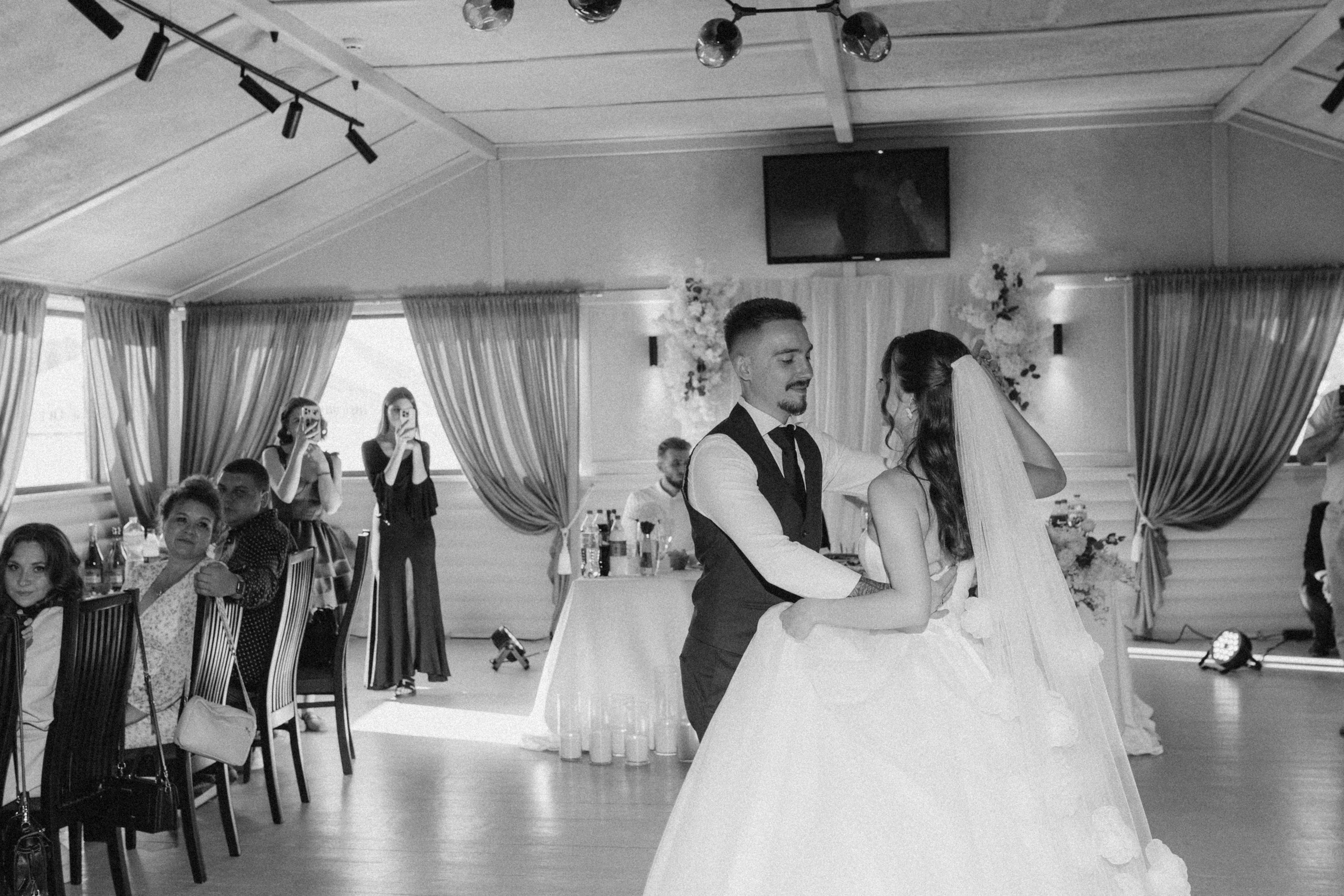 Весілля Юрія та Єлизавети. Fotograf ślubny i rodzinny Dubovka Valya