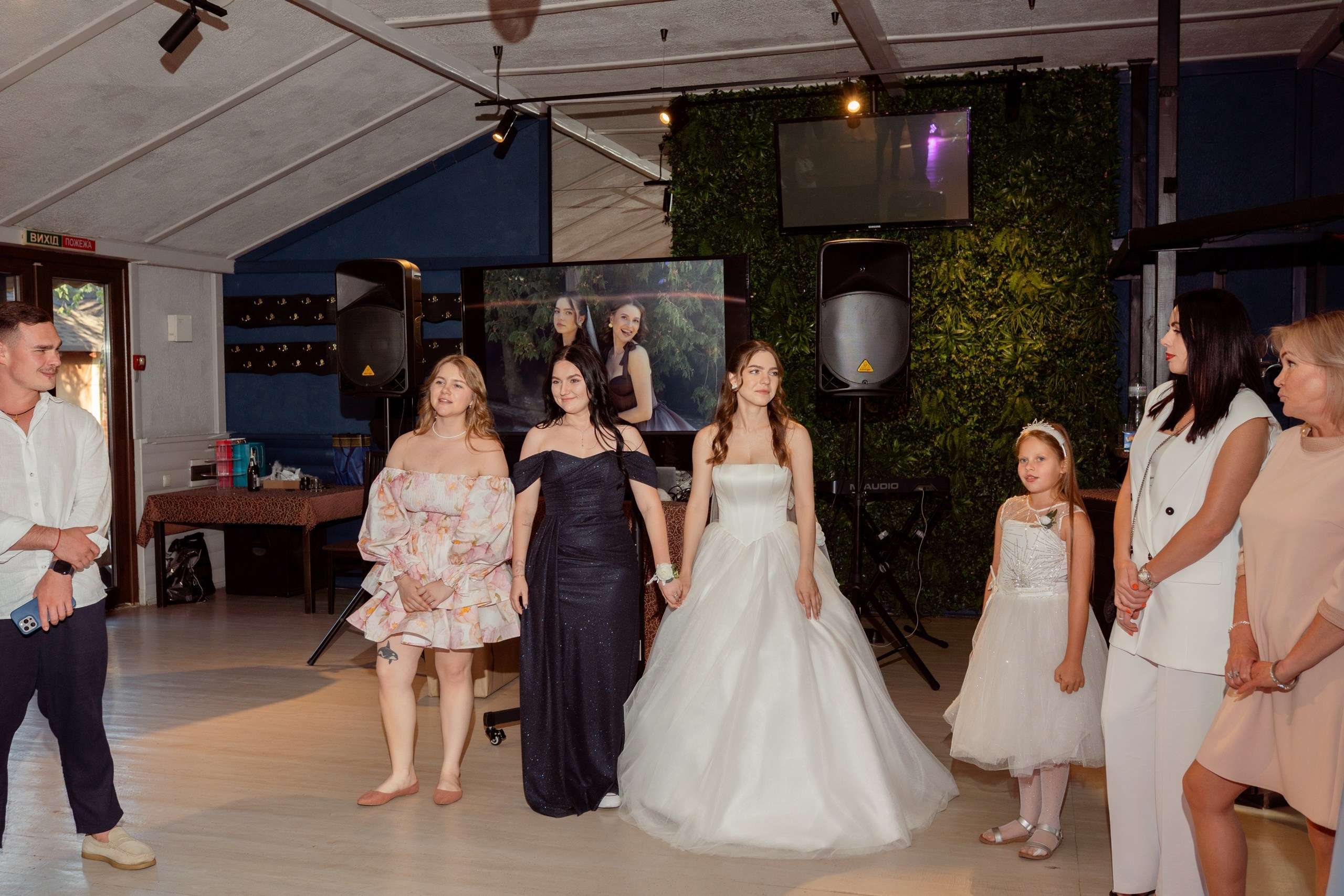 Весілля Юрія та Єлизавети. Fotograf ślubny i rodzinny Dubovka Valya
