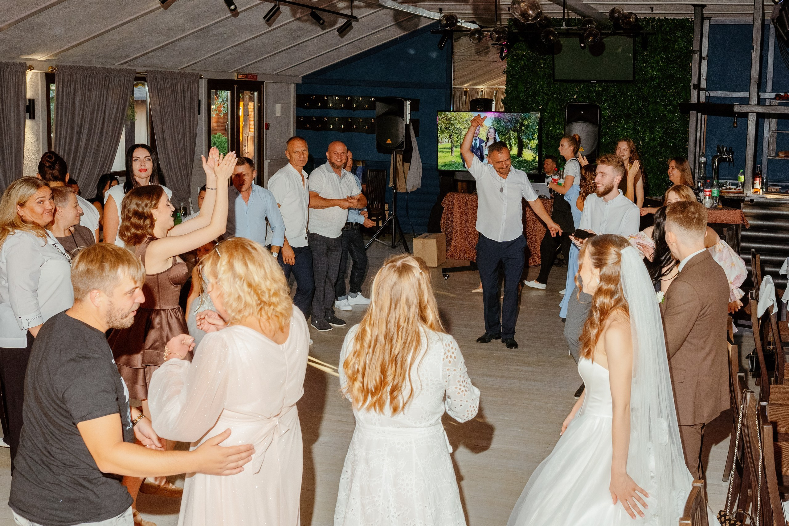 Весілля Юрія та Єлизавети. Fotograf ślubny i rodzinny Dubovka Valya