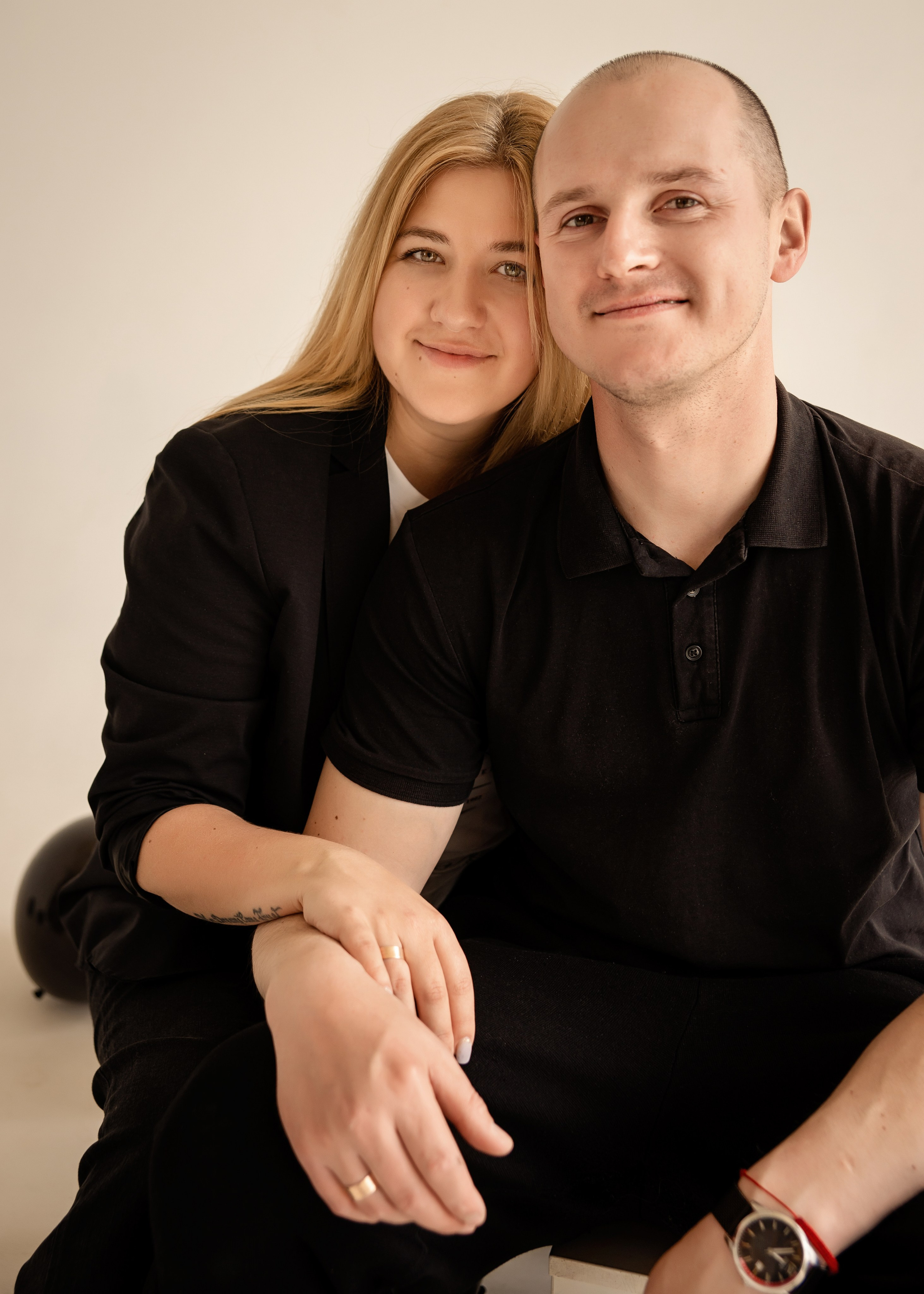 Семейная в студии. ФОТОГРАФ КИШИНЁВ.ПОРТРЕТ.ИНДИВИДУАЛЬНАЯ ФОТОСЕССИЯ.БИЗНЕС ПОРТРЕТ.СЕМЕЙНАЯ ФОТОСЕССИЯ.БЕРЕМЕННОСТЬ.КРЕЩЕНИЕ.МОЛДОВА, КИШИНЁВ