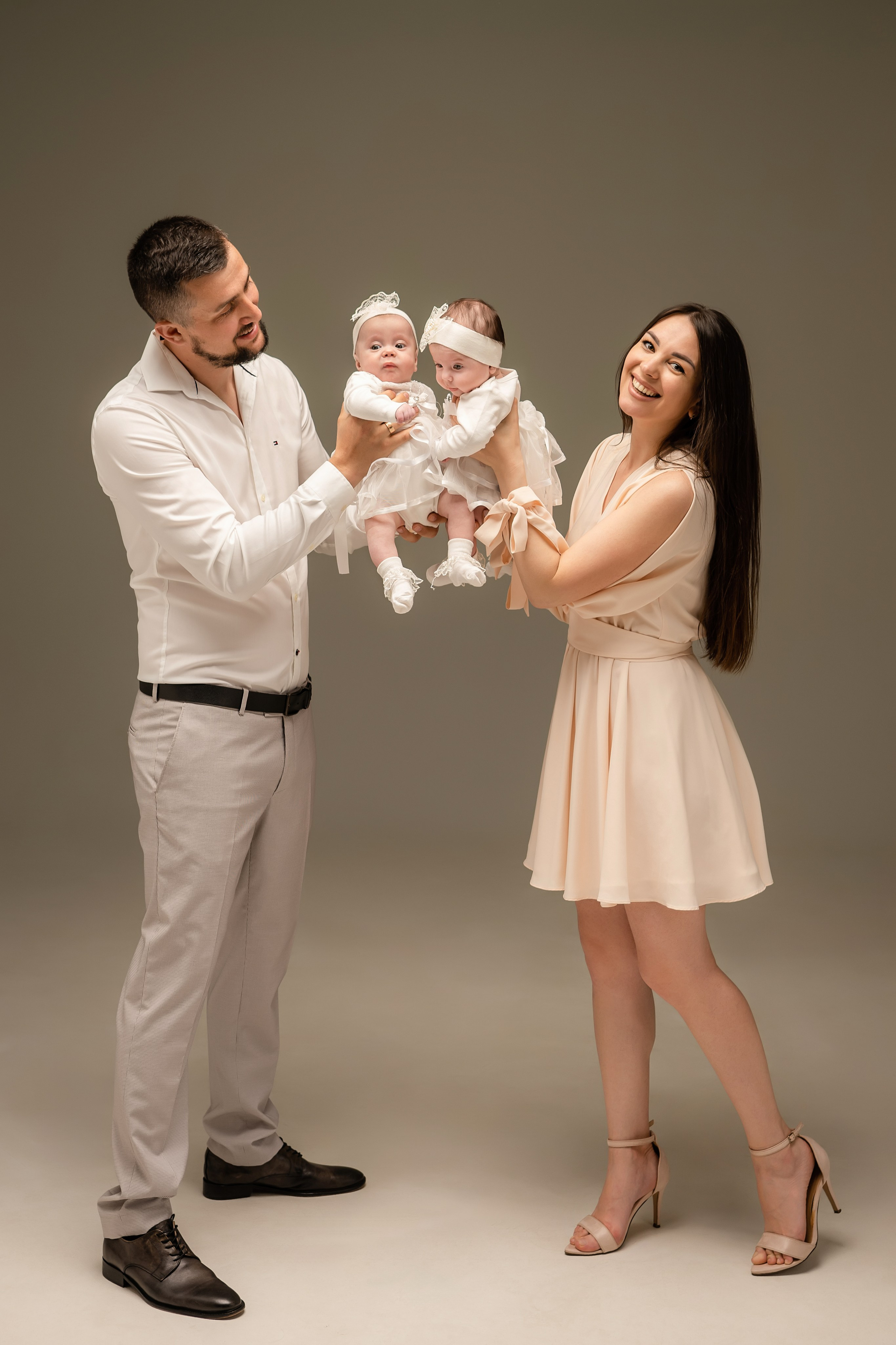 Фотосессия в студии. ФОТОГРАФ КИШИНЁВ.ПОРТРЕТ.ИНДИВИДУАЛЬНАЯ ФОТОСЕССИЯ.БИЗНЕС ПОРТРЕТ.СЕМЕЙНАЯ ФОТОСЕССИЯ.БЕРЕМЕННОСТЬ.КРЕЩЕНИЕ.МОЛДОВА, КИШИНЁВ