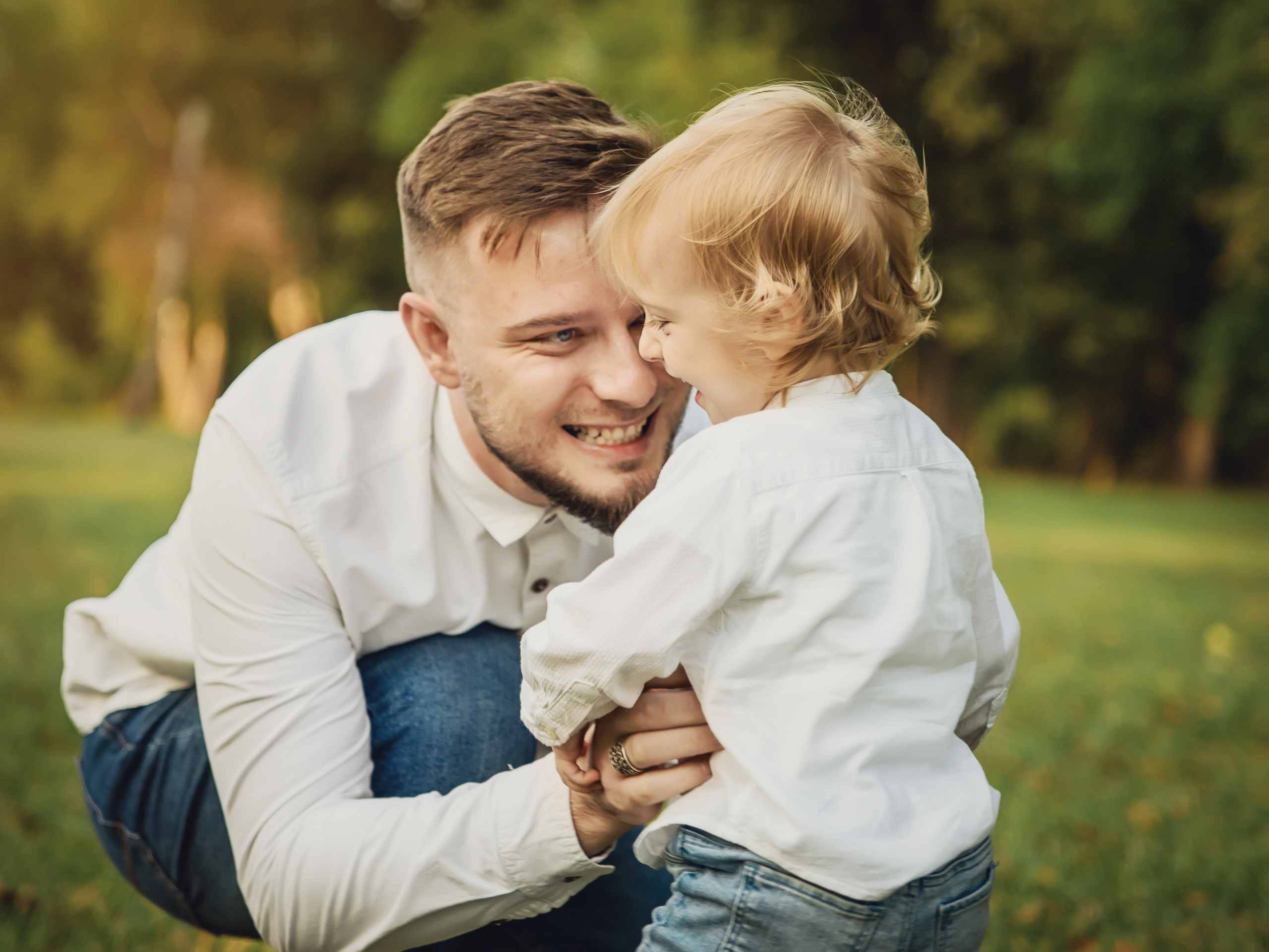 Вечерняя прогулка в парке. ФОТОГРАФ КИШИНЁВ.ПОРТРЕТ.ИНДИВИДУАЛЬНАЯ ФОТОСЕССИЯ.БИЗНЕС ПОРТРЕТ.СЕМЕЙНАЯ ФОТОСЕССИЯ.БЕРЕМЕННОСТЬ.КРЕЩЕНИЕ.МОЛДОВА, КИШИНЁВ