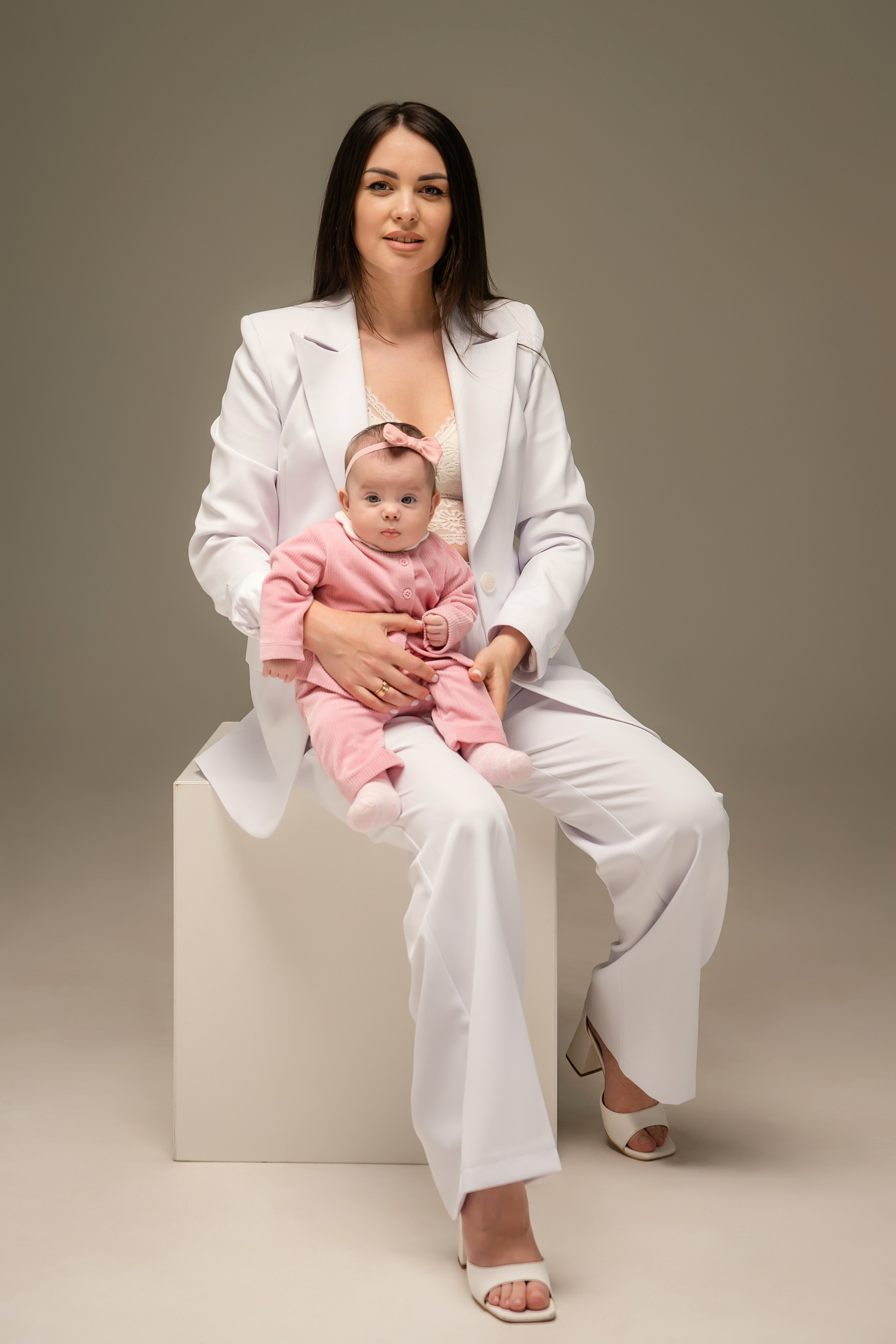 Фотосессия в студии. ФОТОГРАФ КИШИНЁВ.ПОРТРЕТ.ИНДИВИДУАЛЬНАЯ ФОТОСЕССИЯ.БИЗНЕС ПОРТРЕТ.СЕМЕЙНАЯ ФОТОСЕССИЯ.БЕРЕМЕННОСТЬ.КРЕЩЕНИЕ.МОЛДОВА, КИШИНЁВ