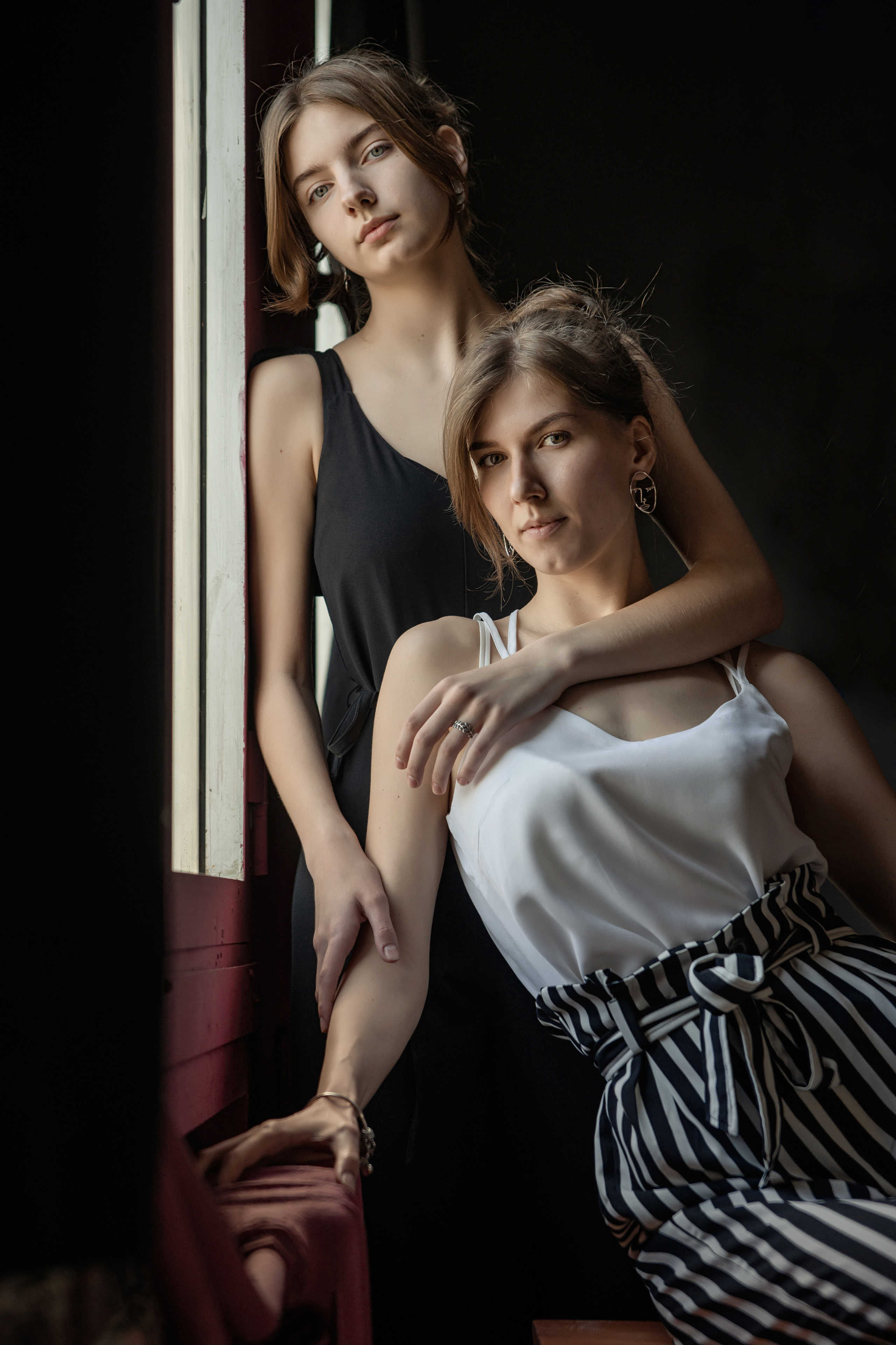 Сёстры Юля и Амалия. ФОТОГРАФ КИШИНЁВ.ПОРТРЕТ.ИНДИВИДУАЛЬНАЯ ФОТОСЕССИЯ.БИЗНЕС ПОРТРЕТ.СЕМЕЙНАЯ ФОТОСЕССИЯ.БЕРЕМЕННОСТЬ.КРЕЩЕНИЕ.МОЛДОВА, КИШИНЁВ