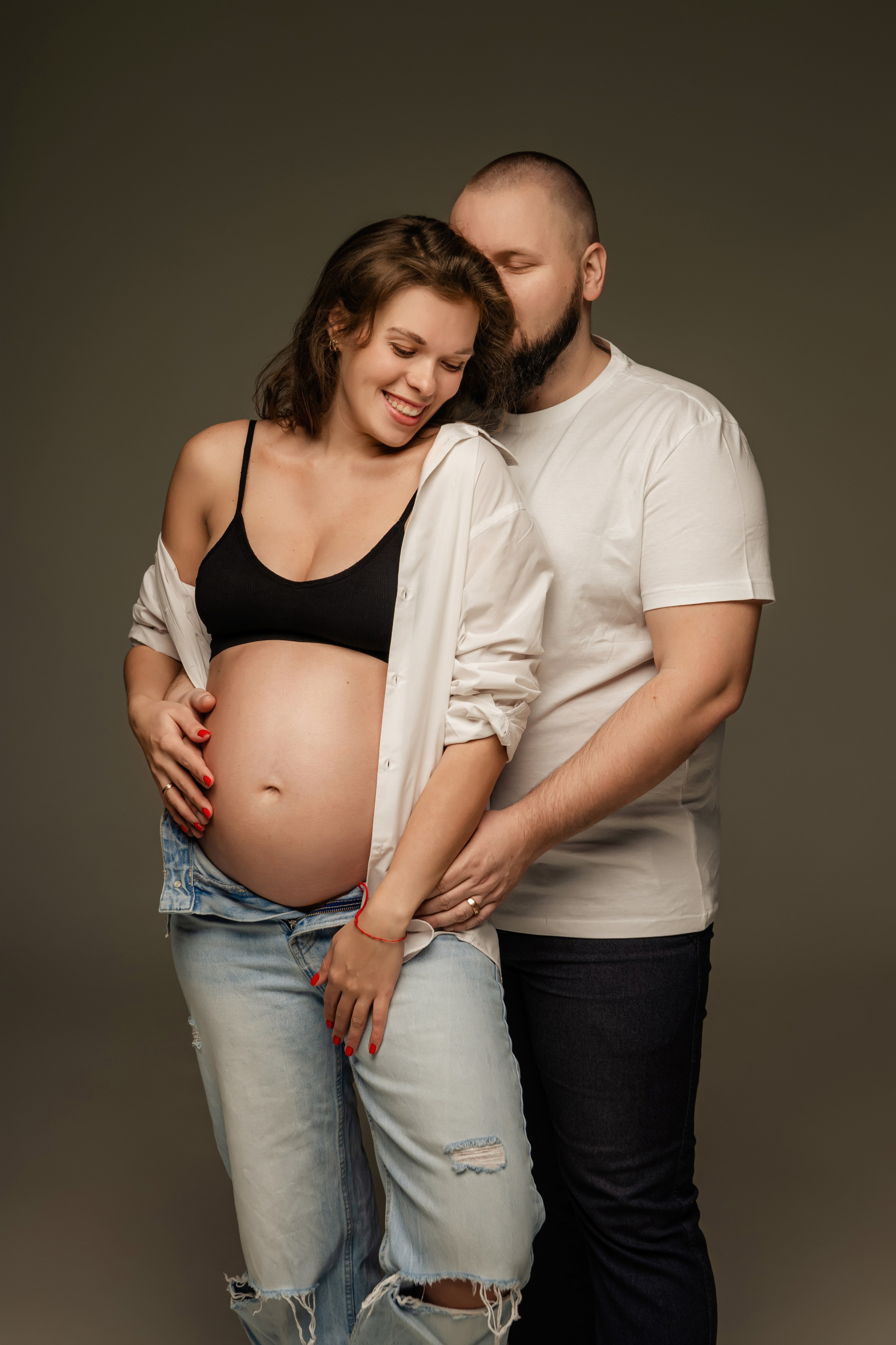 Беременность в студии. ФОТОГРАФ КИШИНЁВ.ПОРТРЕТ.ИНДИВИДУАЛЬНАЯ ФОТОСЕССИЯ.БИЗНЕС ПОРТРЕТ.СЕМЕЙНАЯ ФОТОСЕССИЯ.БЕРЕМЕННОСТЬ.КРЕЩЕНИЕ.МОЛДОВА, КИШИНЁВ