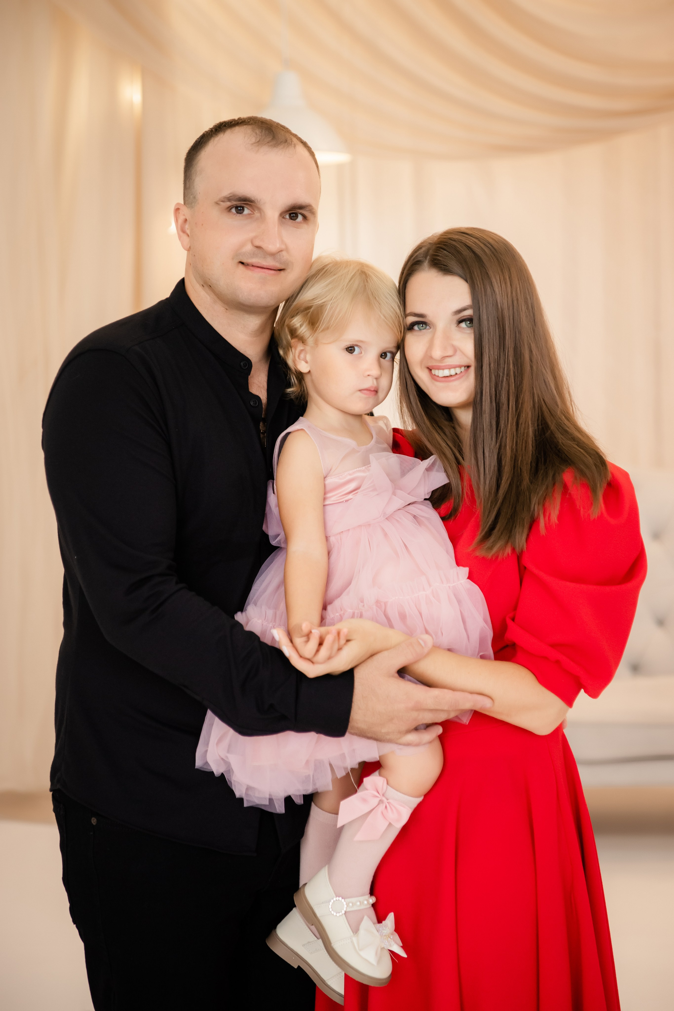 Фотосессия в студии. ФОТОГРАФ КИШИНЁВ.ПОРТРЕТ.ИНДИВИДУАЛЬНАЯ ФОТОСЕССИЯ.БИЗНЕС ПОРТРЕТ.СЕМЕЙНАЯ ФОТОСЕССИЯ.БЕРЕМЕННОСТЬ.КРЕЩЕНИЕ.МОЛДОВА, КИШИНЁВ