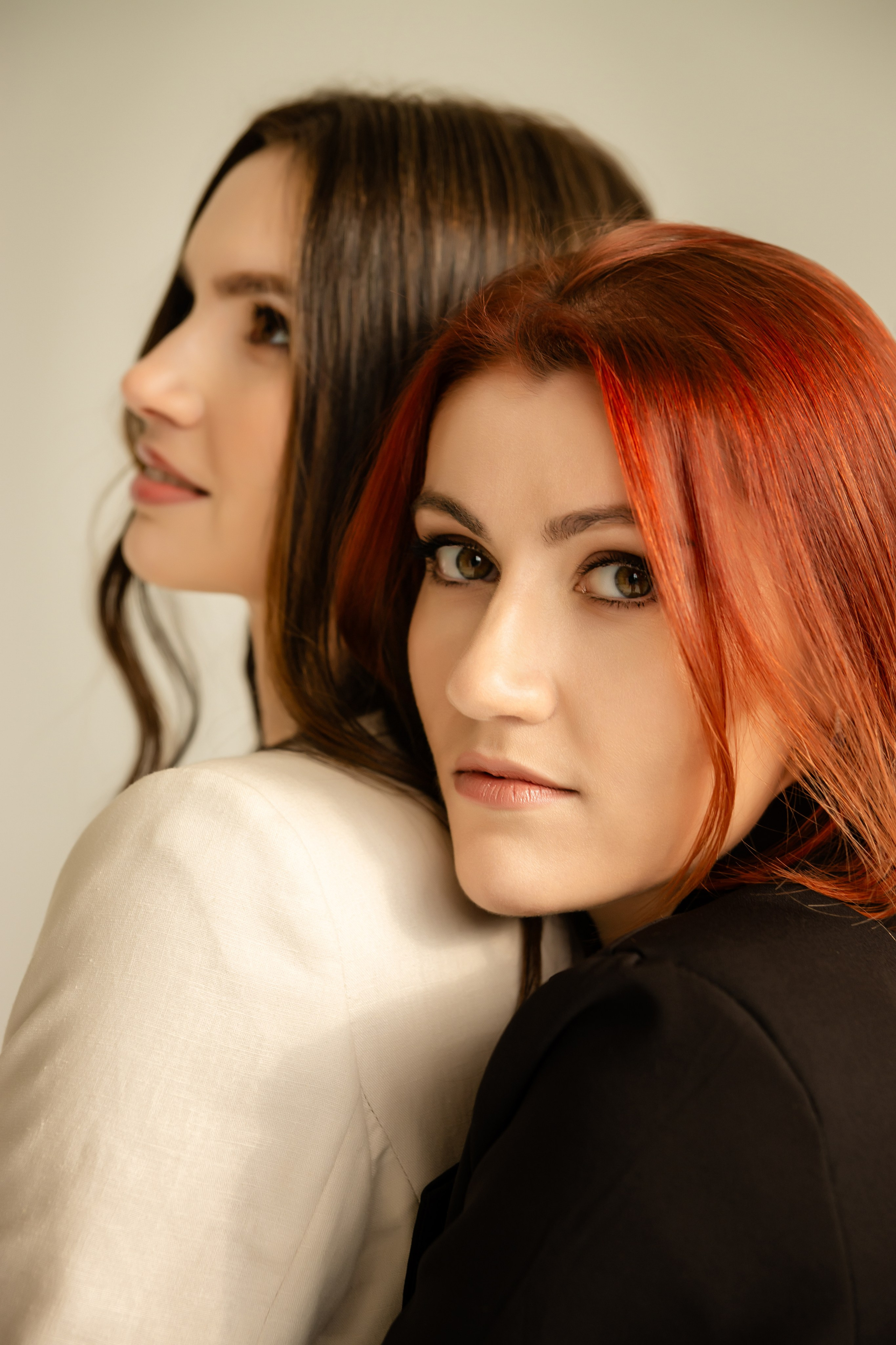 Сёстры Мария и Ирина. ФОТОГРАФ КИШИНЁВ.ПОРТРЕТ.ИНДИВИДУАЛЬНАЯ ФОТОСЕССИЯ.БИЗНЕС ПОРТРЕТ.СЕМЕЙНАЯ ФОТОСЕССИЯ.БЕРЕМЕННОСТЬ.КРЕЩЕНИЕ.МОЛДОВА, КИШИНЁВ