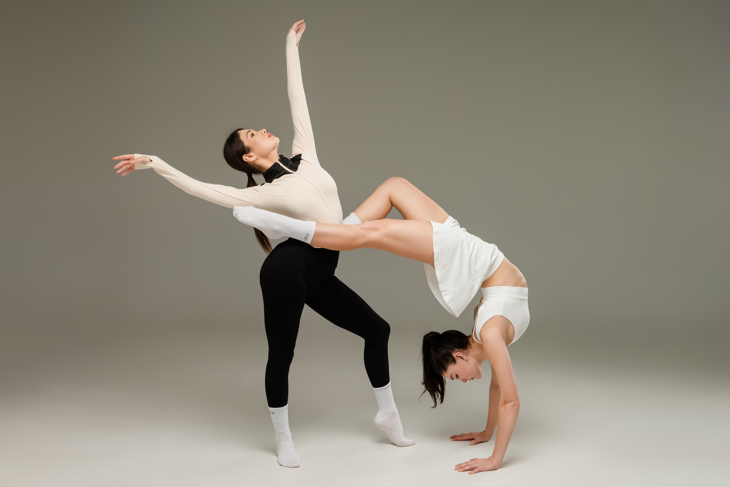 Студия растяжки. ФОТОГРАФ КИШИНЁВ.ПОРТРЕТ.ИНДИВИДУАЛЬНАЯ ФОТОСЕССИЯ.БИЗНЕС ПОРТРЕТ.СЕМЕЙНАЯ ФОТОСЕССИЯ.БЕРЕМЕННОСТЬ.КРЕЩЕНИЕ.МОЛДОВА, КИШИНЁВ