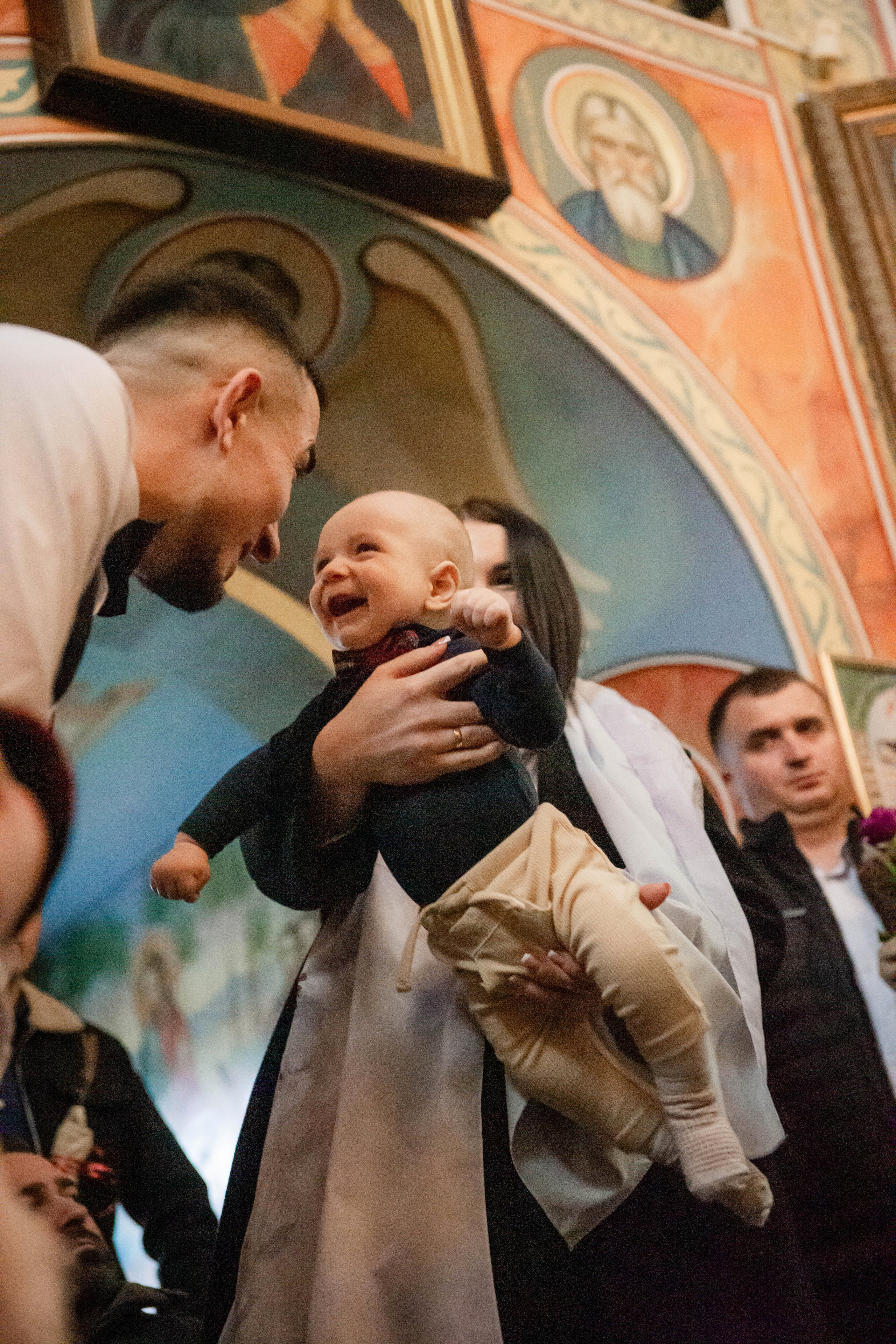 Дамир. ФОТОГРАФ КИШИНЁВ.ПОРТРЕТ.ИНДИВИДУАЛЬНАЯ ФОТОСЕССИЯ.БИЗНЕС ПОРТРЕТ.СЕМЕЙНАЯ ФОТОСЕССИЯ.БЕРЕМЕННОСТЬ.КРЕЩЕНИЕ.МОЛДОВА, КИШИНЁВ