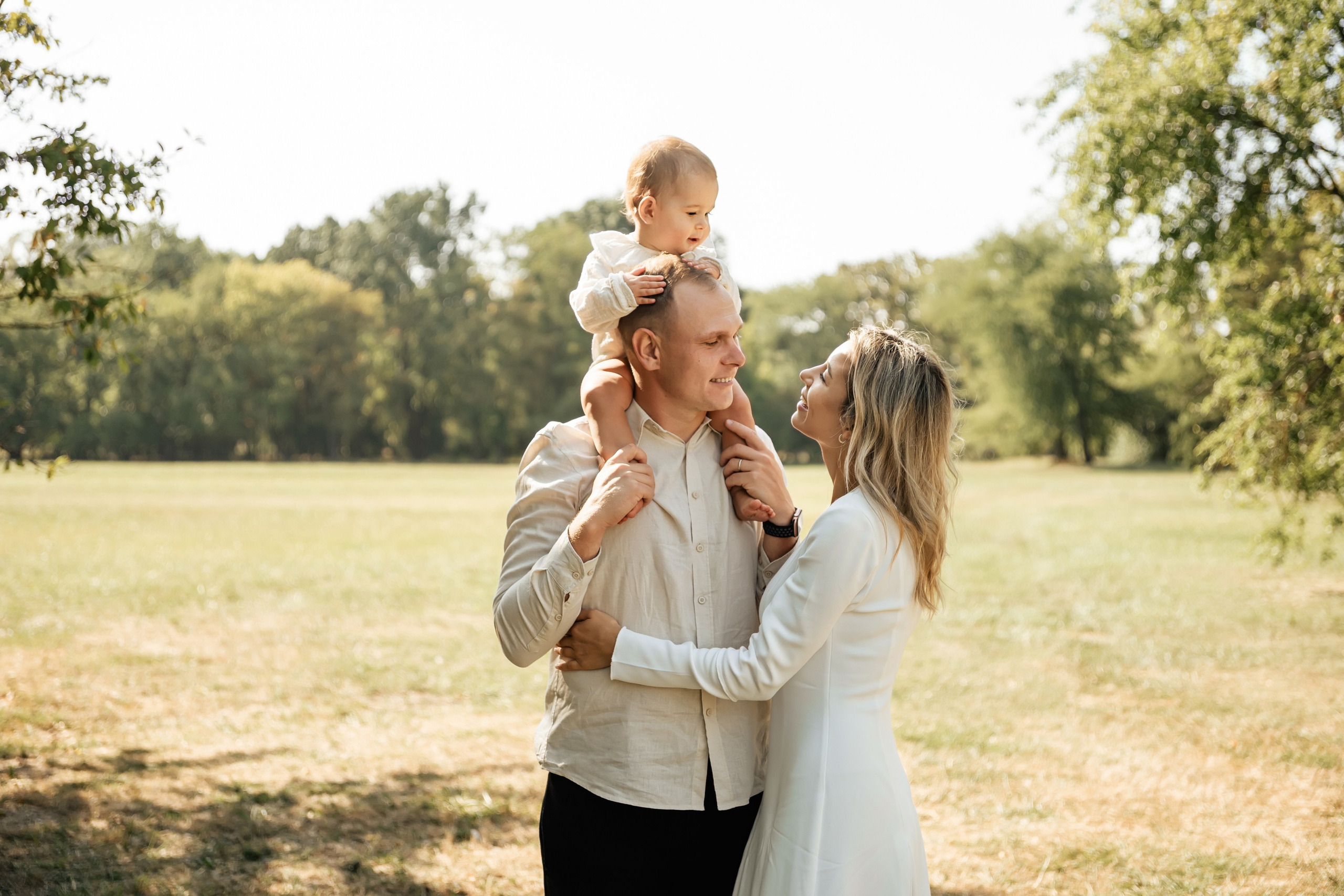 В парке. ФОТОГРАФ КИШИНЁВ.ПОРТРЕТ.ИНДИВИДУАЛЬНАЯ ФОТОСЕССИЯ.БИЗНЕС ПОРТРЕТ.СЕМЕЙНАЯ ФОТОСЕССИЯ.БЕРЕМЕННОСТЬ.КРЕЩЕНИЕ.МОЛДОВА, КИШИНЁВ