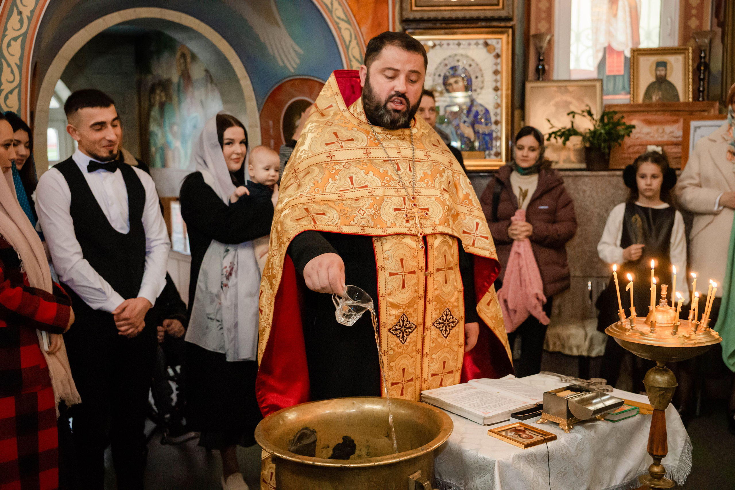 Дамир. ФОТОГРАФ КИШИНЁВ.ПОРТРЕТ.ИНДИВИДУАЛЬНАЯ ФОТОСЕССИЯ.БИЗНЕС ПОРТРЕТ.СЕМЕЙНАЯ ФОТОСЕССИЯ.БЕРЕМЕННОСТЬ.КРЕЩЕНИЕ.МОЛДОВА, КИШИНЁВ