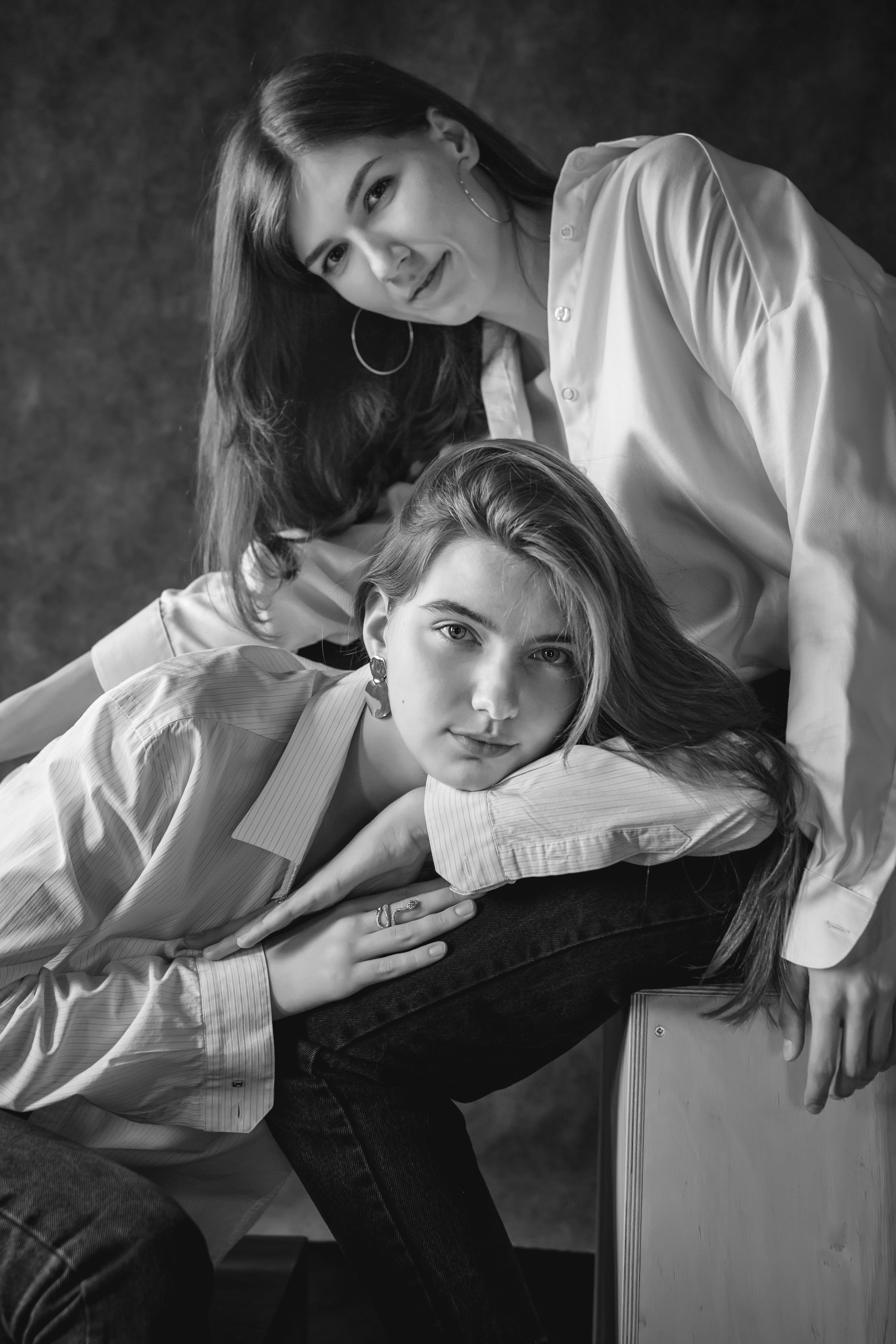 Сёстры Юля и Амалия. ФОТОГРАФ КИШИНЁВ.ПОРТРЕТ.ИНДИВИДУАЛЬНАЯ ФОТОСЕССИЯ.БИЗНЕС ПОРТРЕТ.СЕМЕЙНАЯ ФОТОСЕССИЯ.БЕРЕМЕННОСТЬ.КРЕЩЕНИЕ.МОЛДОВА, КИШИНЁВ