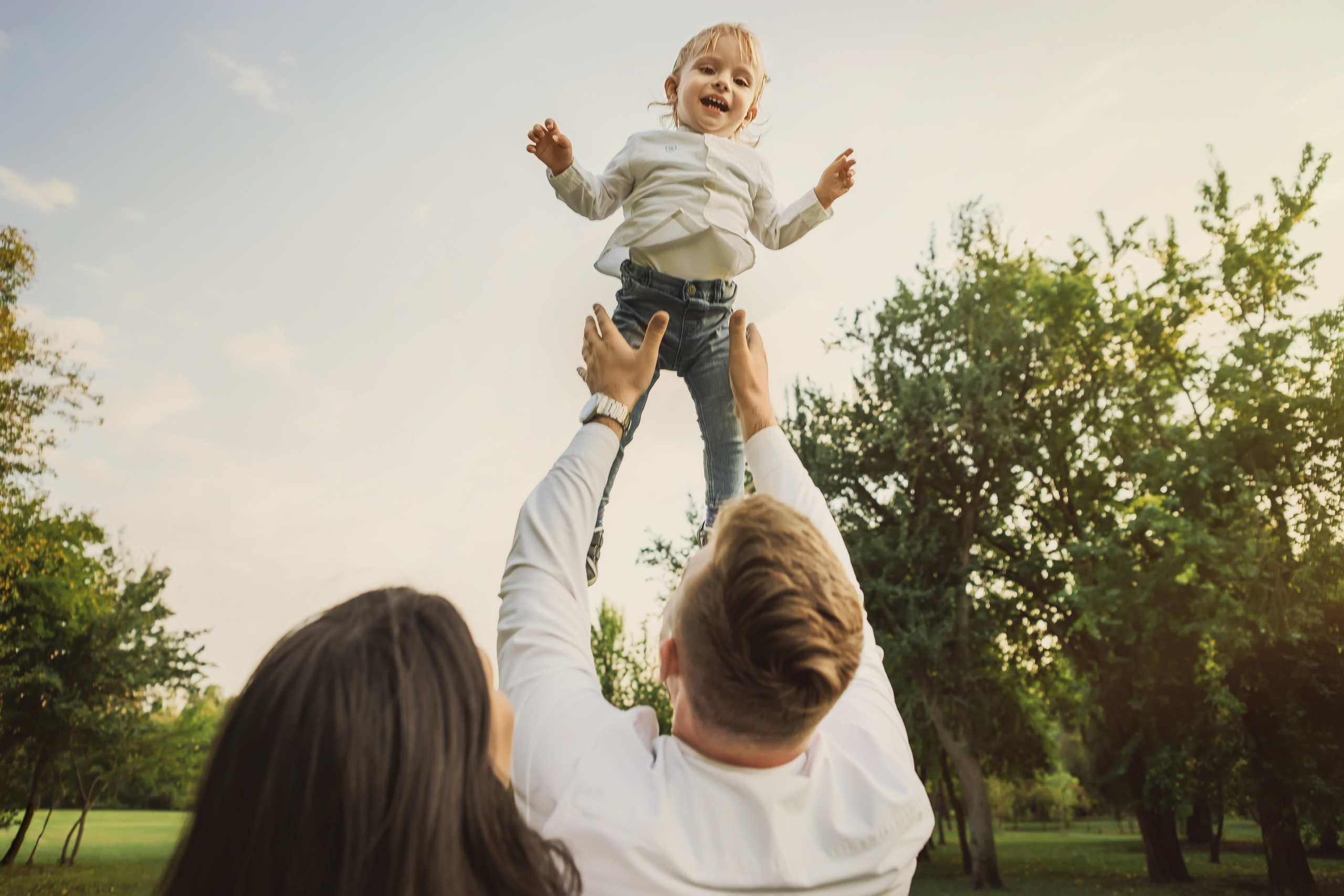 Вечерняя прогулка в парке. ФОТОГРАФ КИШИНЁВ.ПОРТРЕТ.ИНДИВИДУАЛЬНАЯ ФОТОСЕССИЯ.БИЗНЕС ПОРТРЕТ.СЕМЕЙНАЯ ФОТОСЕССИЯ.БЕРЕМЕННОСТЬ.КРЕЩЕНИЕ.МОЛДОВА, КИШИНЁВ