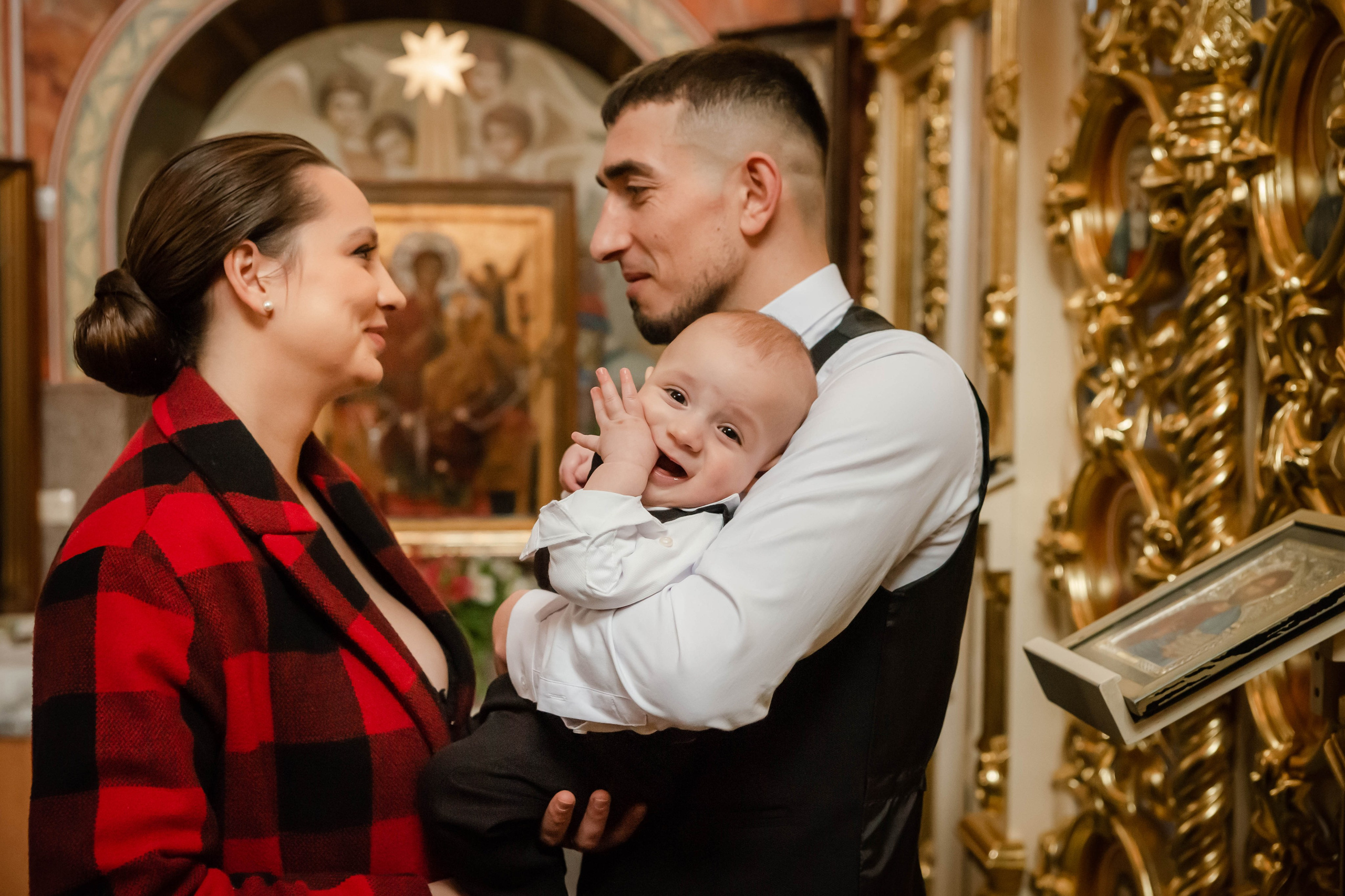 Дамир. ФОТОГРАФ КИШИНЁВ.ПОРТРЕТ.ИНДИВИДУАЛЬНАЯ ФОТОСЕССИЯ.БИЗНЕС ПОРТРЕТ.СЕМЕЙНАЯ ФОТОСЕССИЯ.БЕРЕМЕННОСТЬ.КРЕЩЕНИЕ.МОЛДОВА, КИШИНЁВ