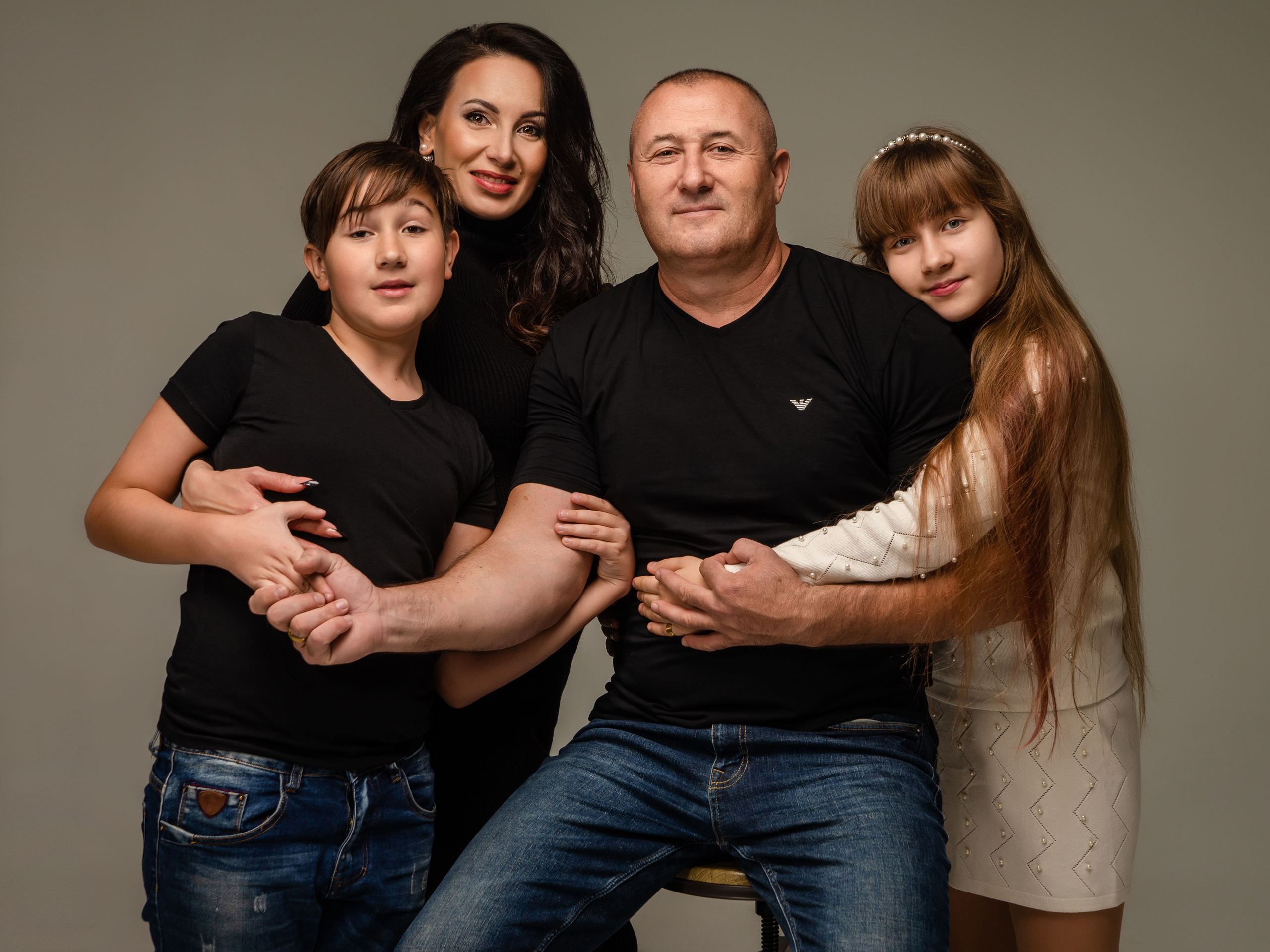 Семейная. Ожидание дочки. ФОТОГРАФ КИШИНЁВ.ПОРТРЕТ.ИНДИВИДУАЛЬНАЯ ФОТОСЕССИЯ.БИЗНЕС ПОРТРЕТ.СЕМЕЙНАЯ ФОТОСЕССИЯ.БЕРЕМЕННОСТЬ.КРЕЩЕНИЕ.МОЛДОВА, КИШИНЁВ