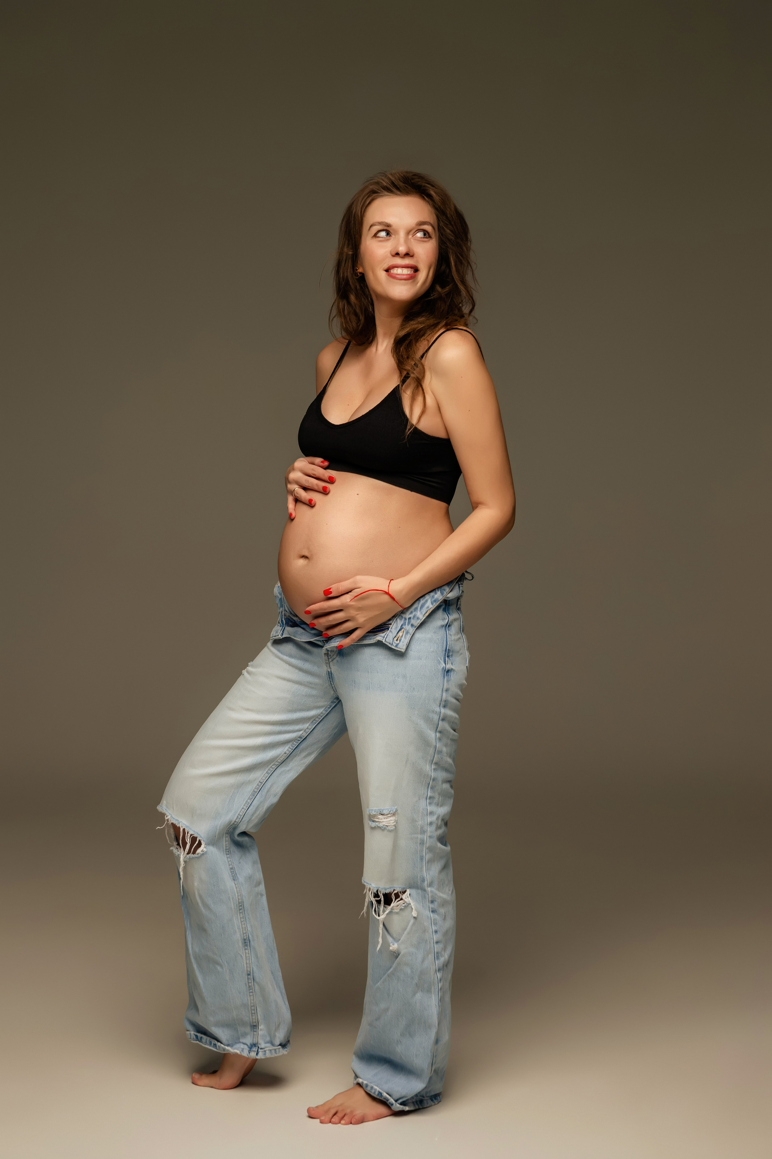 Беременность в студии. ФОТОГРАФ КИШИНЁВ.ПОРТРЕТ.ИНДИВИДУАЛЬНАЯ ФОТОСЕССИЯ.БИЗНЕС ПОРТРЕТ.СЕМЕЙНАЯ ФОТОСЕССИЯ.БЕРЕМЕННОСТЬ.КРЕЩЕНИЕ.МОЛДОВА, КИШИНЁВ