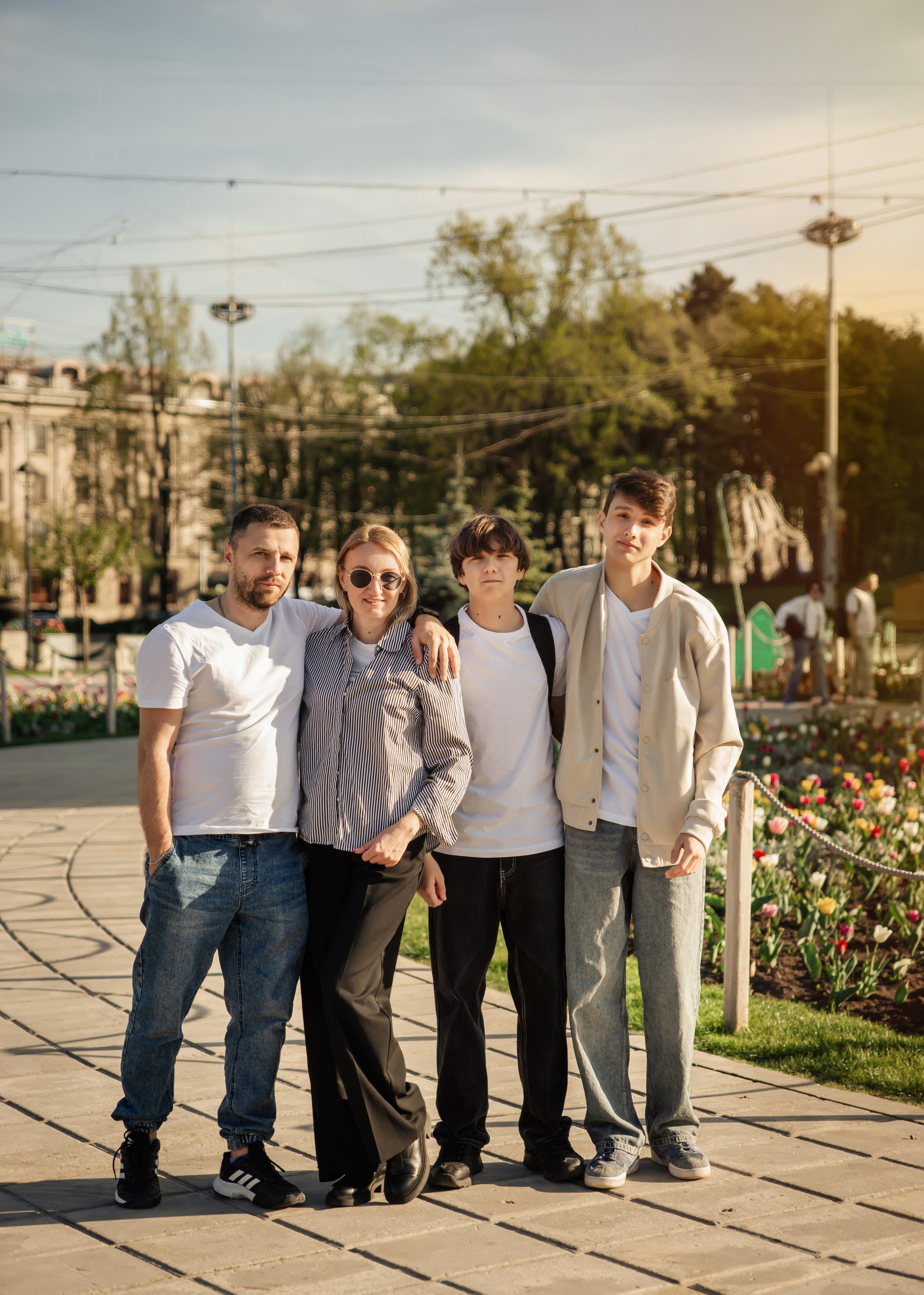 Прогулка в городе. ФОТОГРАФ КИШИНЁВ.ПОРТРЕТ.ИНДИВИДУАЛЬНАЯ ФОТОСЕССИЯ.БИЗНЕС ПОРТРЕТ.СЕМЕЙНАЯ ФОТОСЕССИЯ.БЕРЕМЕННОСТЬ.КРЕЩЕНИЕ.МОЛДОВА, КИШИНЁВ