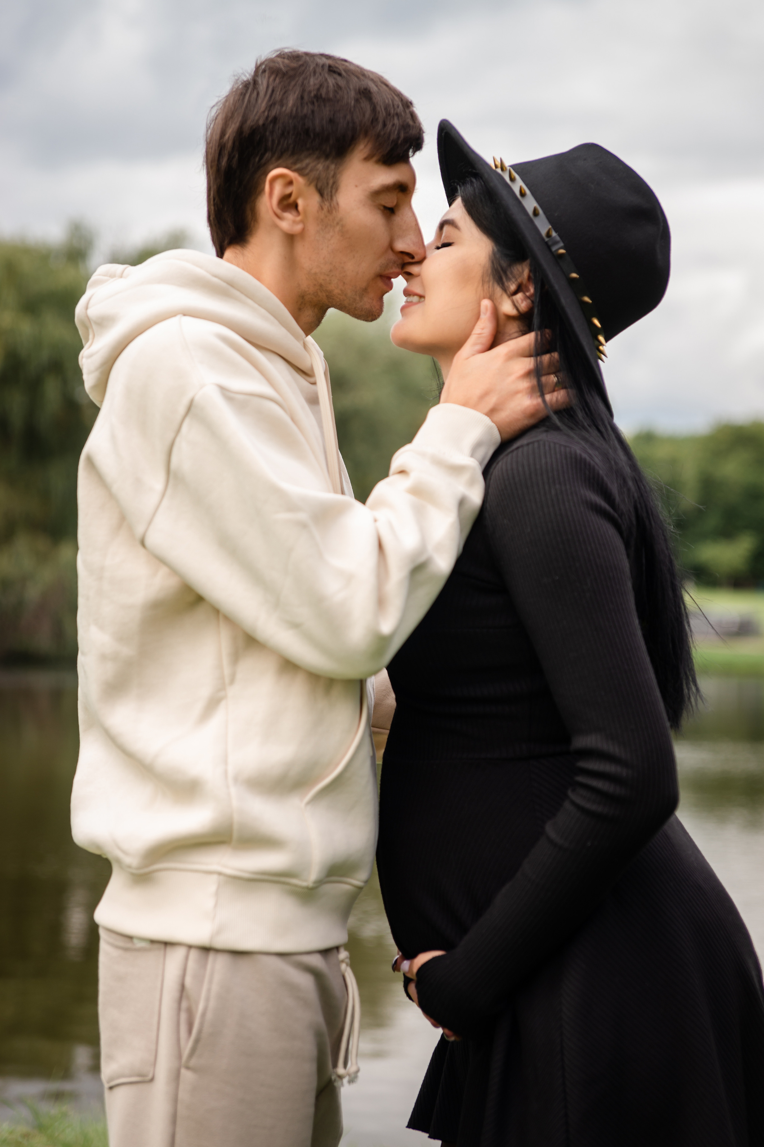 Ожидание Евы. ФОТОГРАФ КИШИНЁВ.ПОРТРЕТ.ИНДИВИДУАЛЬНАЯ ФОТОСЕССИЯ.БИЗНЕС ПОРТРЕТ.СЕМЕЙНАЯ ФОТОСЕССИЯ.БЕРЕМЕННОСТЬ.КРЕЩЕНИЕ.МОЛДОВА, КИШИНЁВ