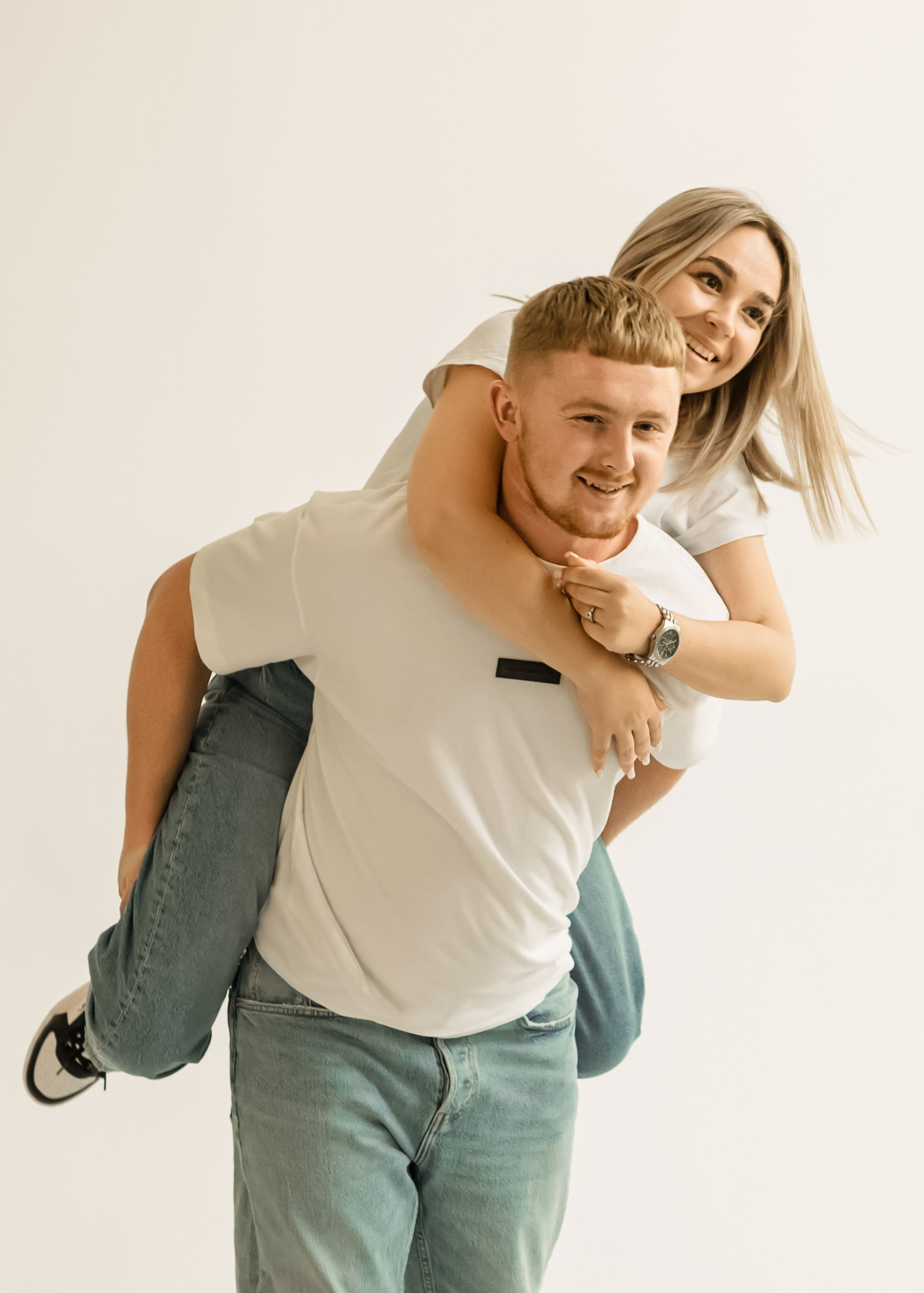 Ваня и Карина. ФОТОГРАФ КИШИНЁВ.ПОРТРЕТ.ИНДИВИДУАЛЬНАЯ ФОТОСЕССИЯ.БИЗНЕС ПОРТРЕТ.СЕМЕЙНАЯ ФОТОСЕССИЯ.БЕРЕМЕННОСТЬ.КРЕЩЕНИЕ.МОЛДОВА, КИШИНЁВ