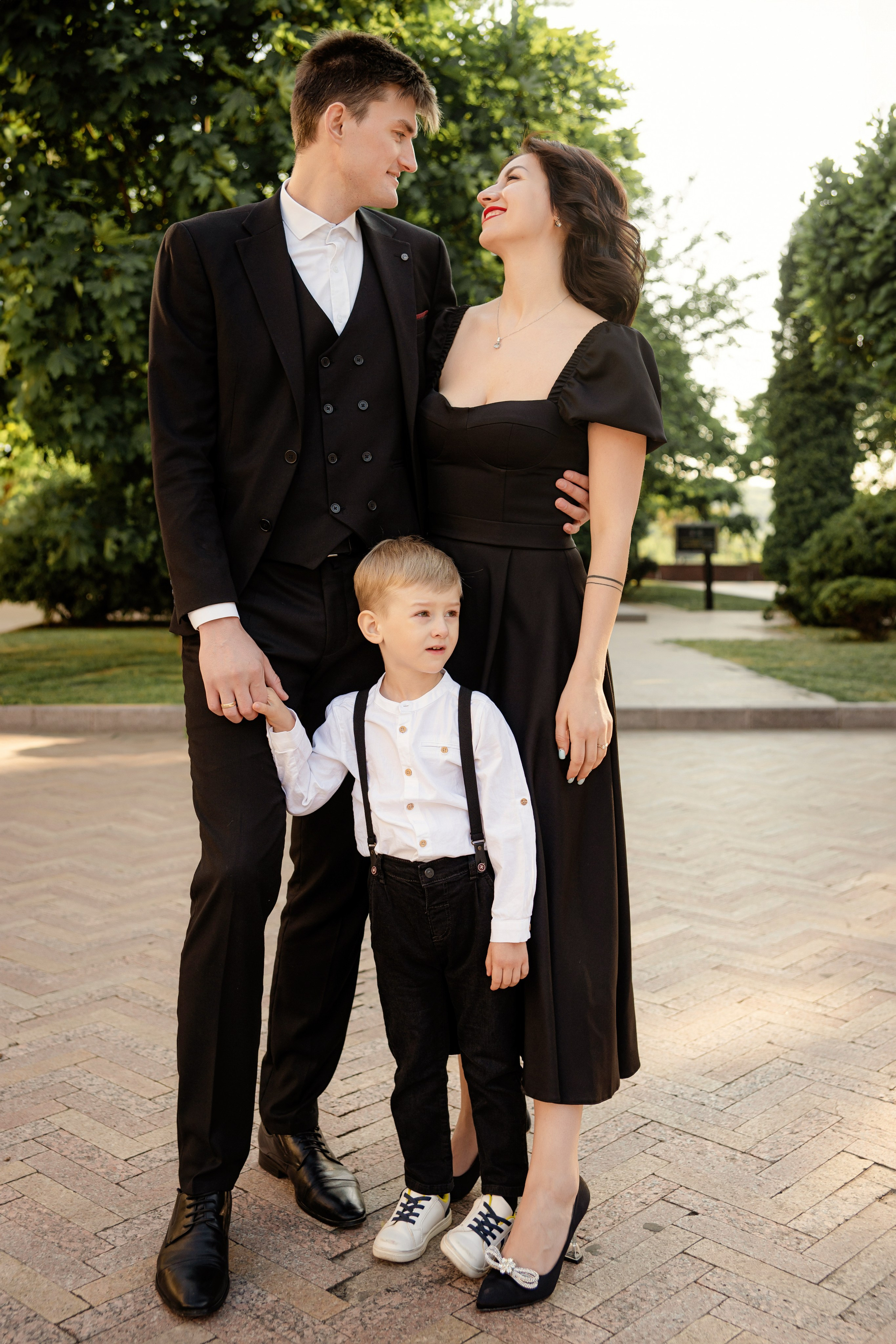 Стиляги. ФОТОГРАФ КИШИНЁВ.ПОРТРЕТ.ИНДИВИДУАЛЬНАЯ ФОТОСЕССИЯ.БИЗНЕС ПОРТРЕТ.СЕМЕЙНАЯ ФОТОСЕССИЯ.БЕРЕМЕННОСТЬ.КРЕЩЕНИЕ.МОЛДОВА, КИШИНЁВ