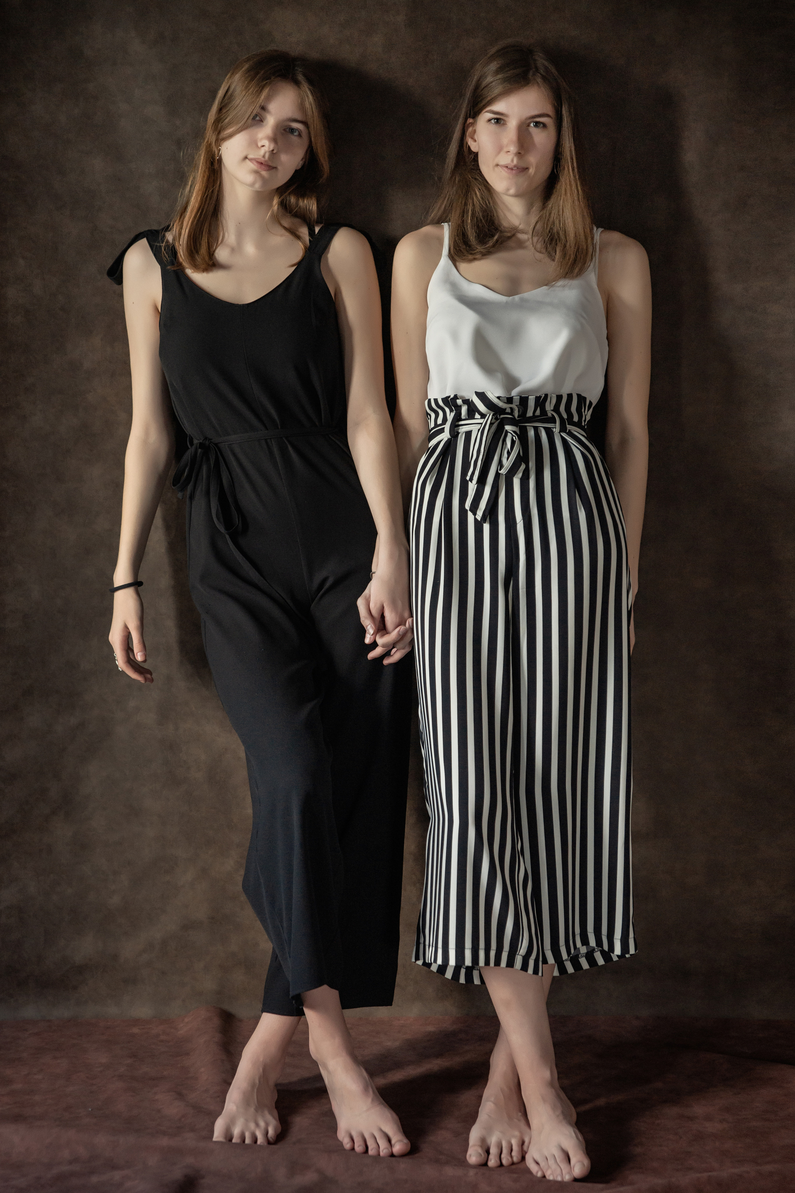 Сёстры Юля и Амалия. ФОТОГРАФ КИШИНЁВ.ПОРТРЕТ.ИНДИВИДУАЛЬНАЯ ФОТОСЕССИЯ.БИЗНЕС ПОРТРЕТ.СЕМЕЙНАЯ ФОТОСЕССИЯ.БЕРЕМЕННОСТЬ.КРЕЩЕНИЕ.МОЛДОВА, КИШИНЁВ