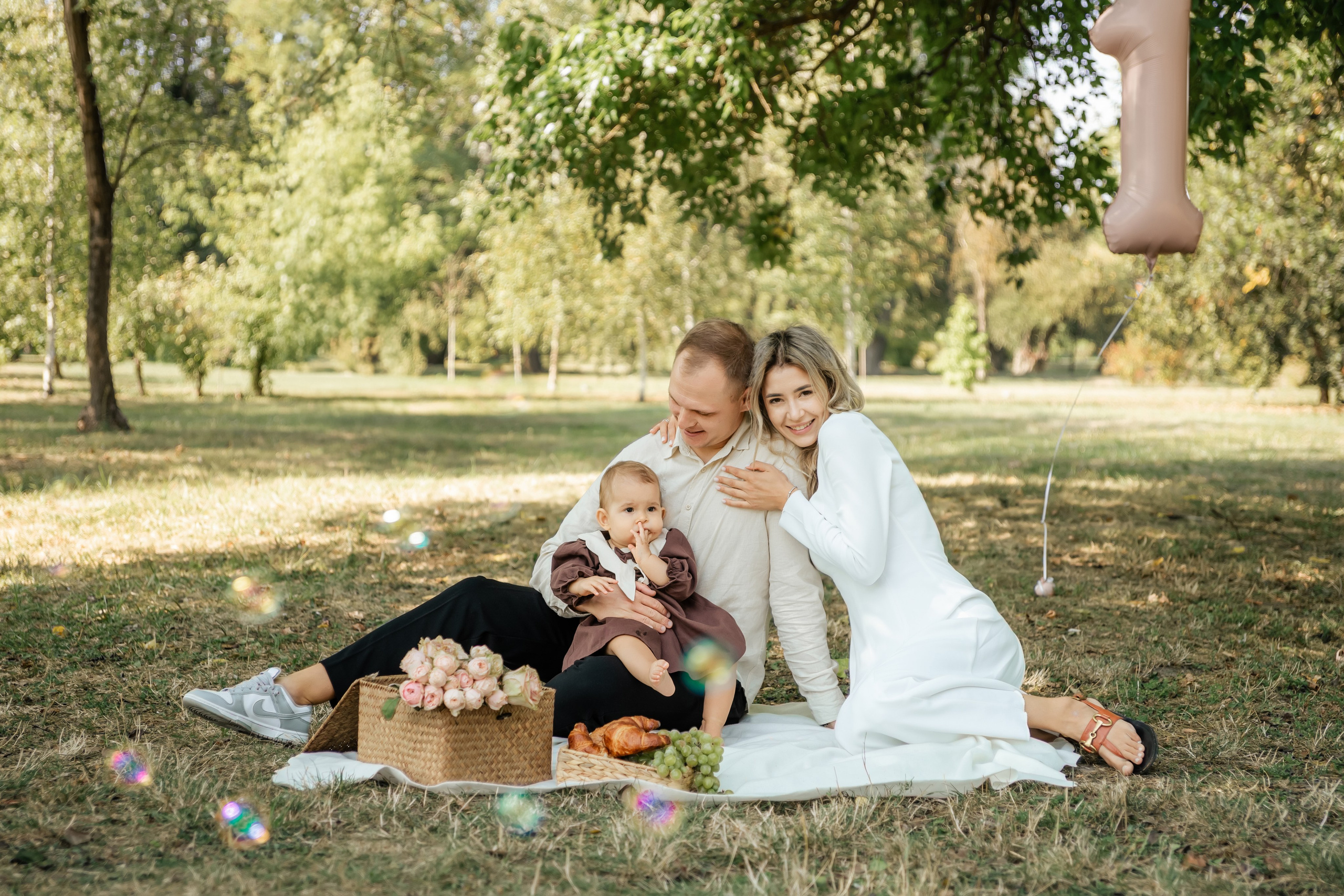 В парке. ФОТОГРАФ КИШИНЁВ.ПОРТРЕТ.ИНДИВИДУАЛЬНАЯ ФОТОСЕССИЯ.БИЗНЕС ПОРТРЕТ.СЕМЕЙНАЯ ФОТОСЕССИЯ.БЕРЕМЕННОСТЬ.КРЕЩЕНИЕ.МОЛДОВА, КИШИНЁВ