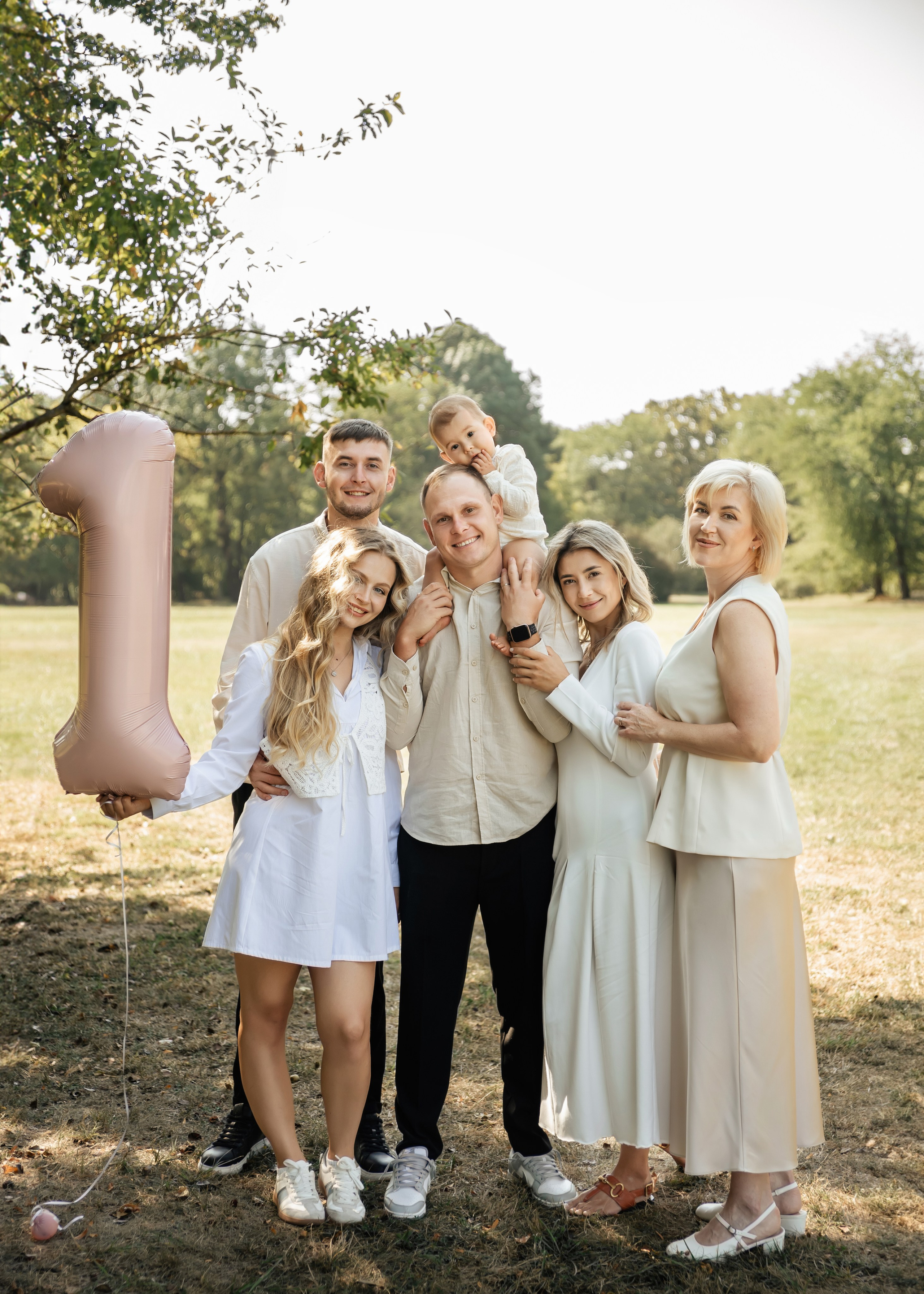 В парке. ФОТОГРАФ КИШИНЁВ.ПОРТРЕТ.ИНДИВИДУАЛЬНАЯ ФОТОСЕССИЯ.БИЗНЕС ПОРТРЕТ.СЕМЕЙНАЯ ФОТОСЕССИЯ.БЕРЕМЕННОСТЬ.КРЕЩЕНИЕ.МОЛДОВА, КИШИНЁВ