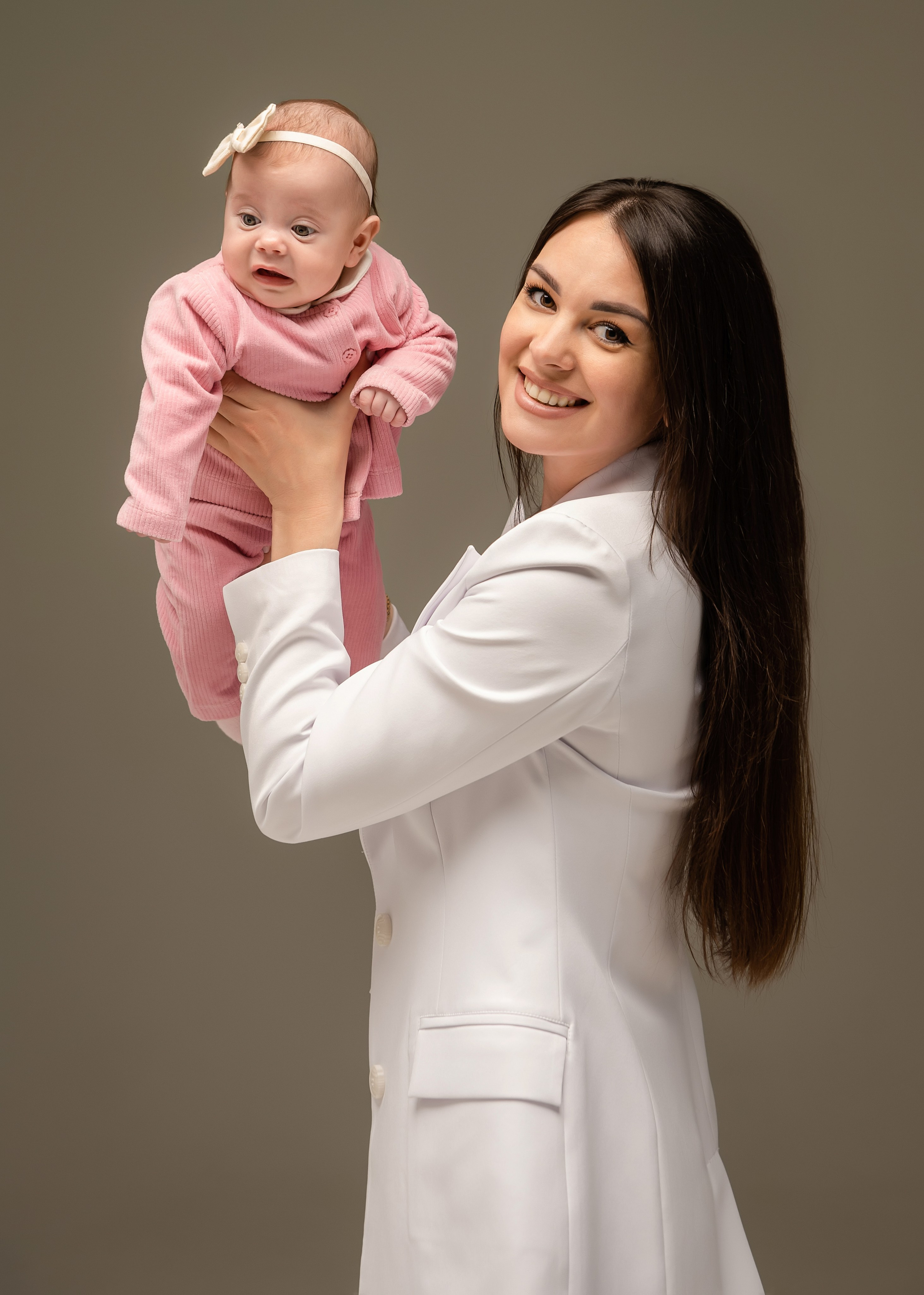 Фотосессия в студии. ФОТОГРАФ КИШИНЁВ.ПОРТРЕТ.ИНДИВИДУАЛЬНАЯ ФОТОСЕССИЯ.БИЗНЕС ПОРТРЕТ.СЕМЕЙНАЯ ФОТОСЕССИЯ.БЕРЕМЕННОСТЬ.КРЕЩЕНИЕ.МОЛДОВА, КИШИНЁВ