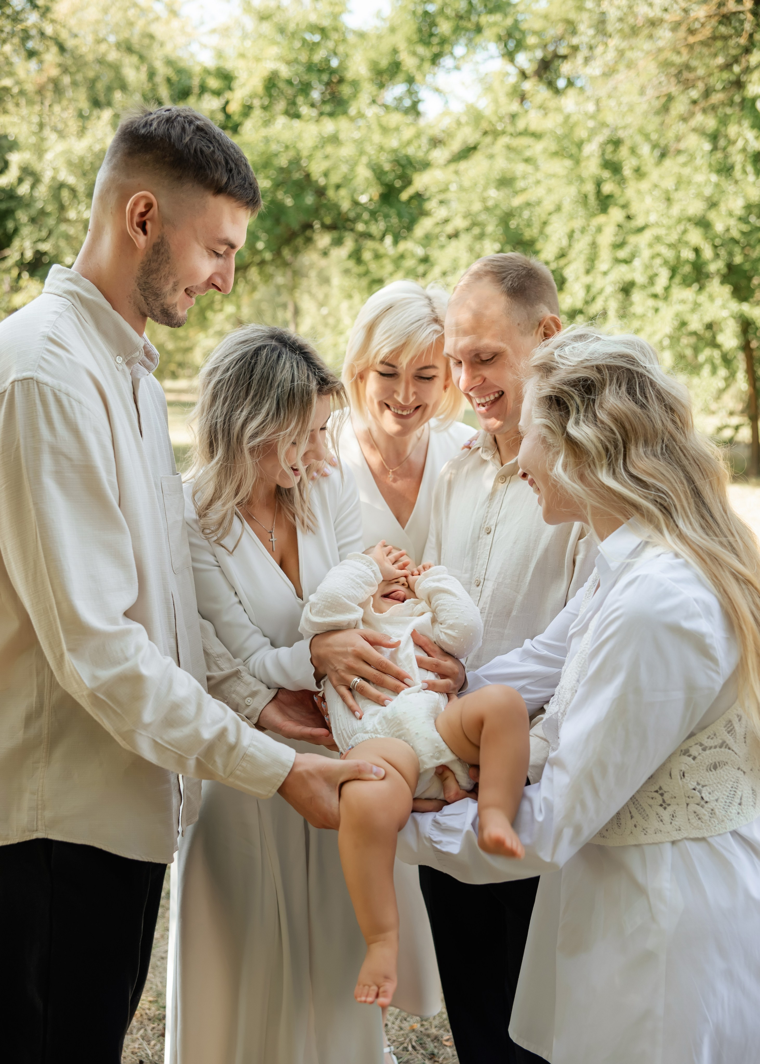 В парке. ФОТОГРАФ КИШИНЁВ.ПОРТРЕТ.ИНДИВИДУАЛЬНАЯ ФОТОСЕССИЯ.БИЗНЕС ПОРТРЕТ.СЕМЕЙНАЯ ФОТОСЕССИЯ.БЕРЕМЕННОСТЬ.КРЕЩЕНИЕ.МОЛДОВА, КИШИНЁВ