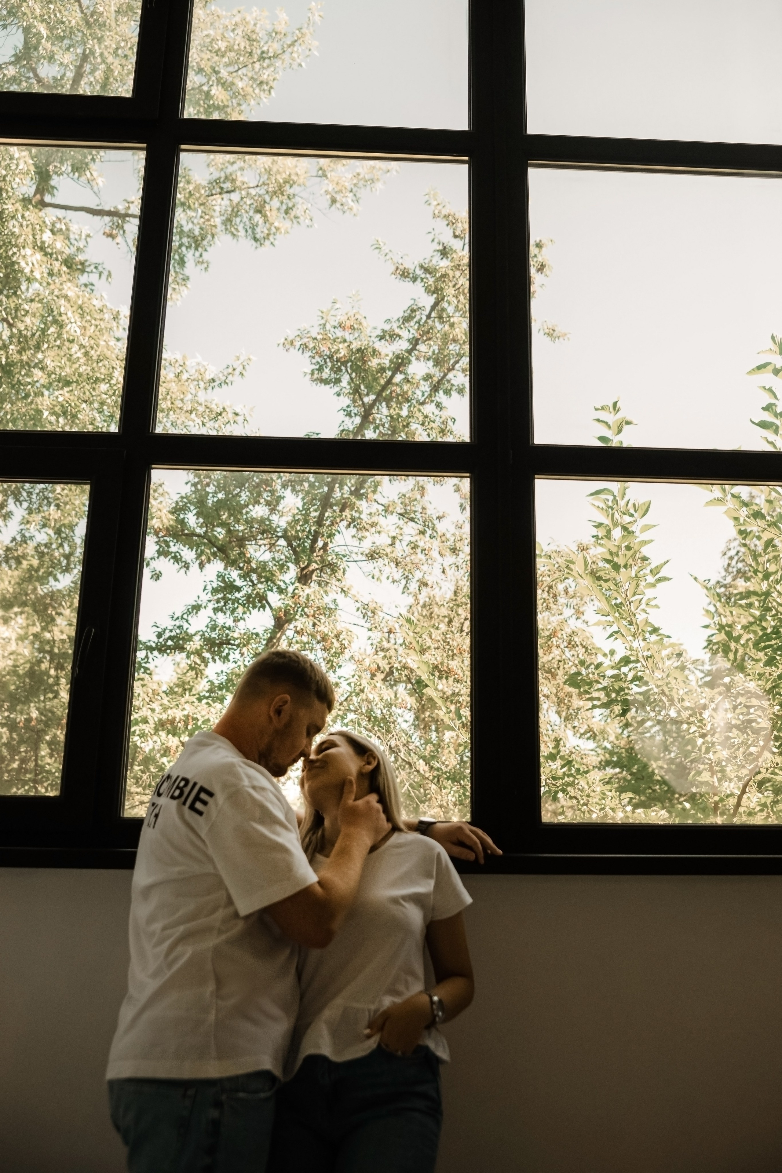 Ваня и Карина. ФОТОГРАФ КИШИНЁВ.ПОРТРЕТ.ИНДИВИДУАЛЬНАЯ ФОТОСЕССИЯ.БИЗНЕС ПОРТРЕТ.СЕМЕЙНАЯ ФОТОСЕССИЯ.БЕРЕМЕННОСТЬ.КРЕЩЕНИЕ.МОЛДОВА, КИШИНЁВ