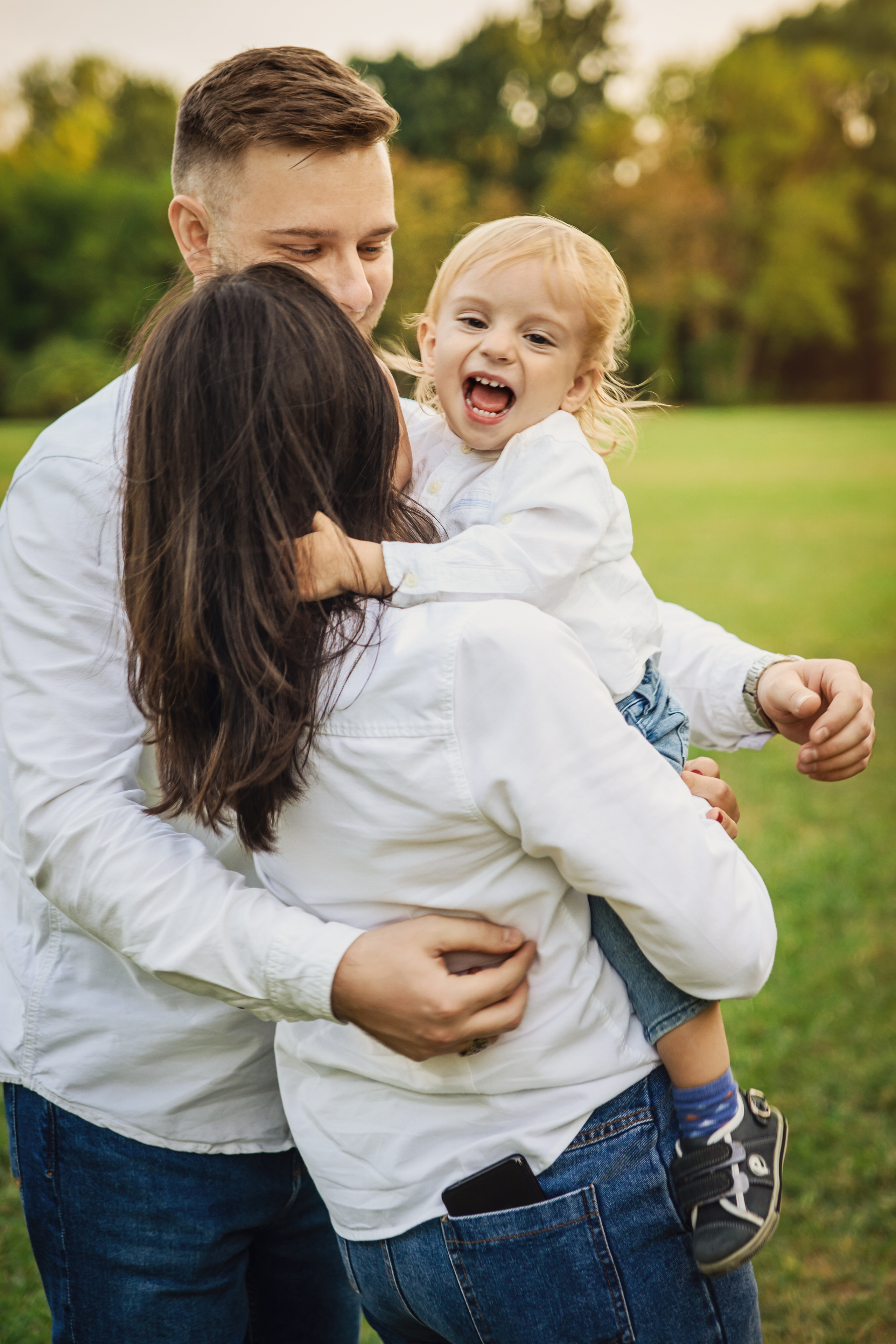 Вечерняя прогулка в парке. ФОТОГРАФ КИШИНЁВ.ПОРТРЕТ.ИНДИВИДУАЛЬНАЯ ФОТОСЕССИЯ.БИЗНЕС ПОРТРЕТ.СЕМЕЙНАЯ ФОТОСЕССИЯ.БЕРЕМЕННОСТЬ.КРЕЩЕНИЕ.МОЛДОВА, КИШИНЁВ