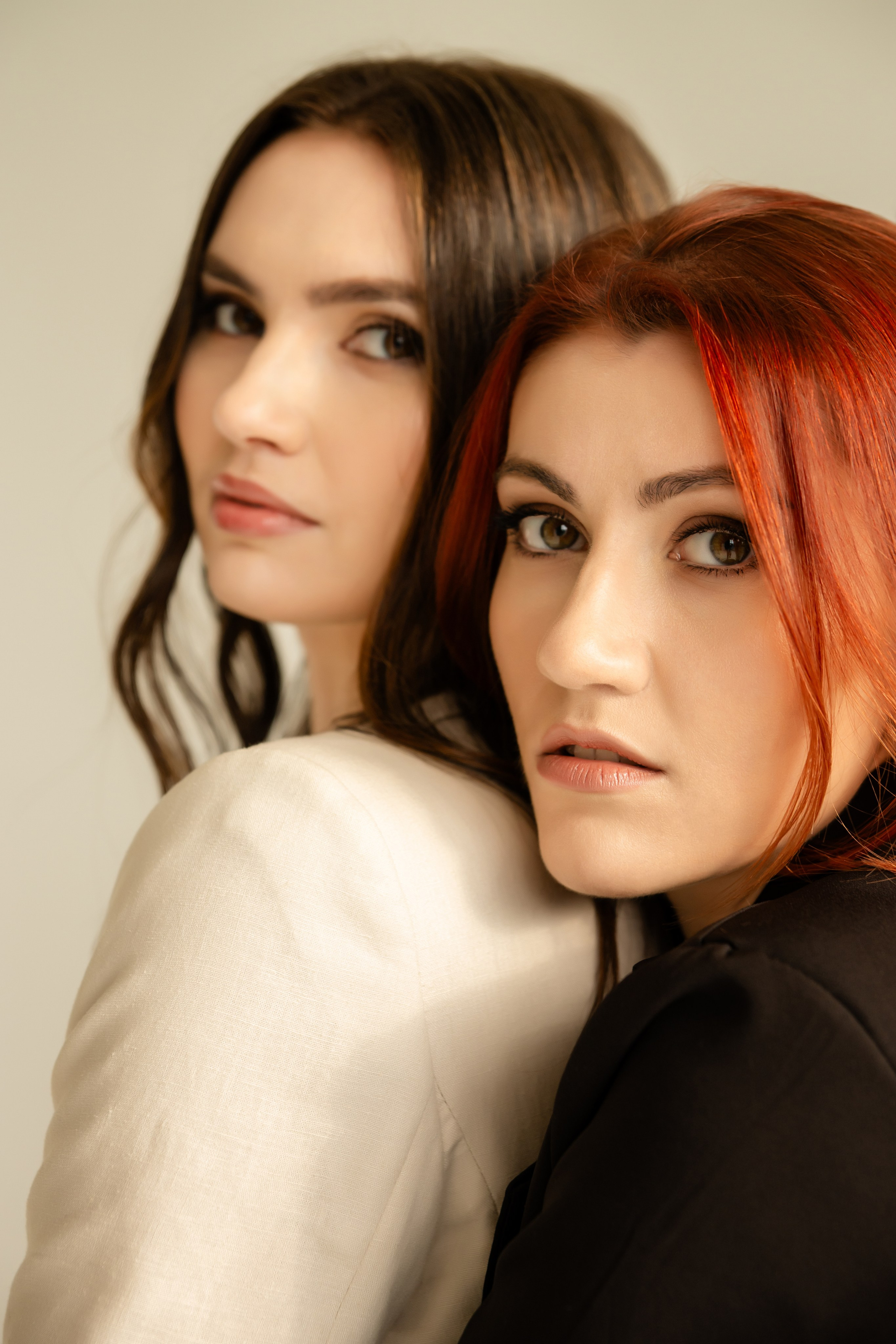 Сёстры Мария и Ирина. ФОТОГРАФ КИШИНЁВ.ПОРТРЕТ.ИНДИВИДУАЛЬНАЯ ФОТОСЕССИЯ.БИЗНЕС ПОРТРЕТ.СЕМЕЙНАЯ ФОТОСЕССИЯ.БЕРЕМЕННОСТЬ.КРЕЩЕНИЕ.МОЛДОВА, КИШИНЁВ