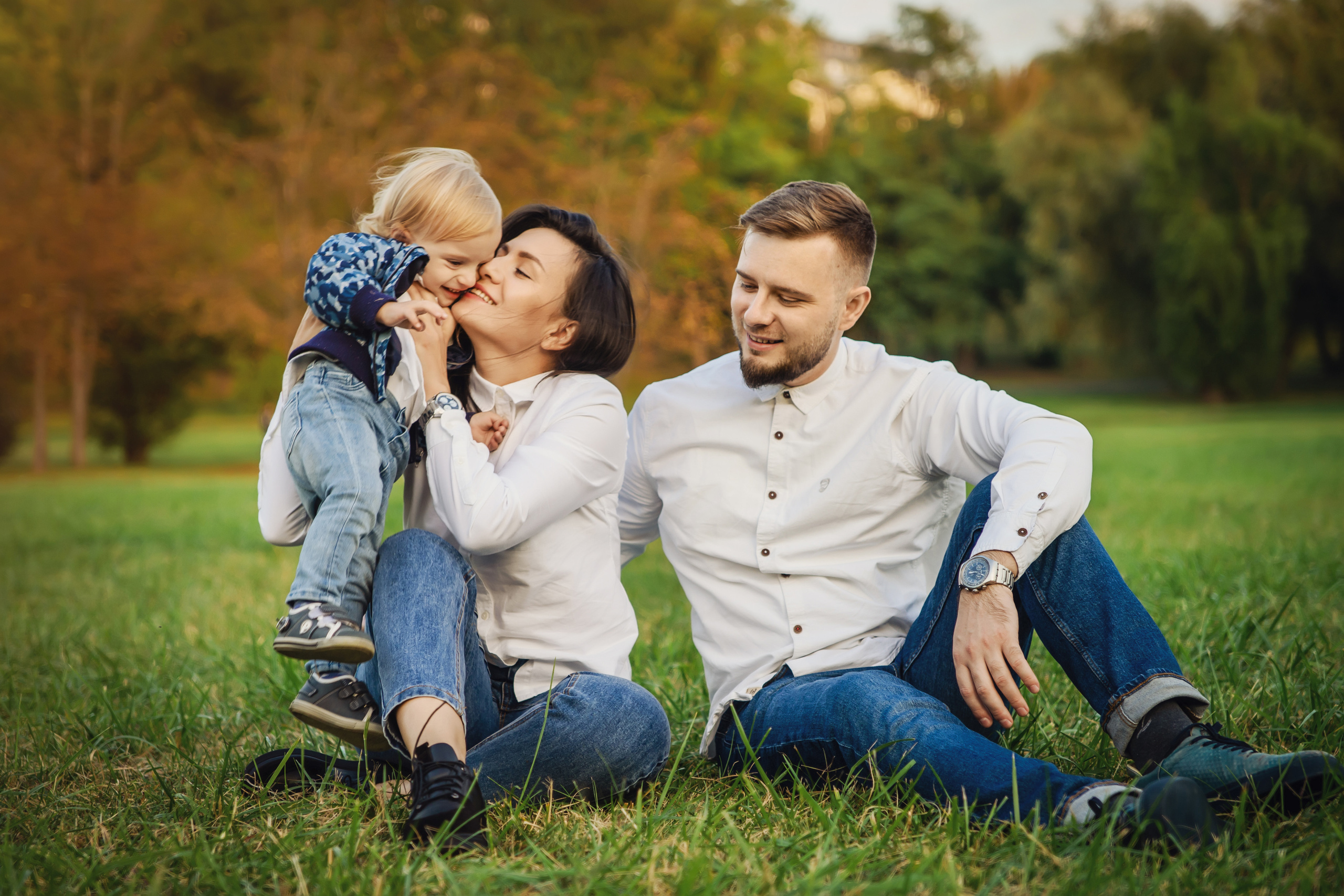 Вечерняя прогулка в парке. ФОТОГРАФ КИШИНЁВ.ПОРТРЕТ.ИНДИВИДУАЛЬНАЯ ФОТОСЕССИЯ.БИЗНЕС ПОРТРЕТ.СЕМЕЙНАЯ ФОТОСЕССИЯ.БЕРЕМЕННОСТЬ.КРЕЩЕНИЕ.МОЛДОВА, КИШИНЁВ