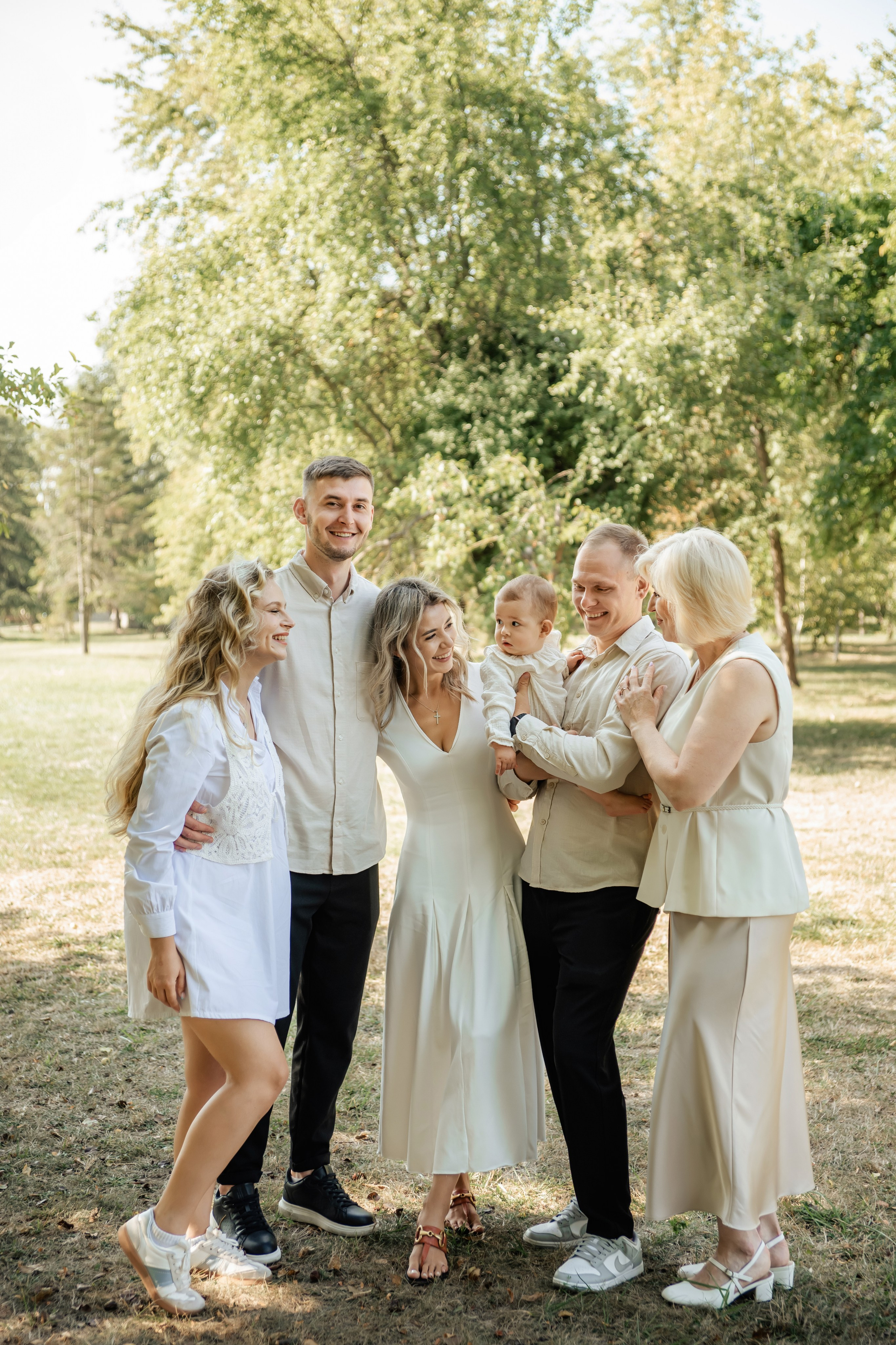 В парке. ФОТОГРАФ КИШИНЁВ.ПОРТРЕТ.ИНДИВИДУАЛЬНАЯ ФОТОСЕССИЯ.БИЗНЕС ПОРТРЕТ.СЕМЕЙНАЯ ФОТОСЕССИЯ.БЕРЕМЕННОСТЬ.КРЕЩЕНИЕ.МОЛДОВА, КИШИНЁВ