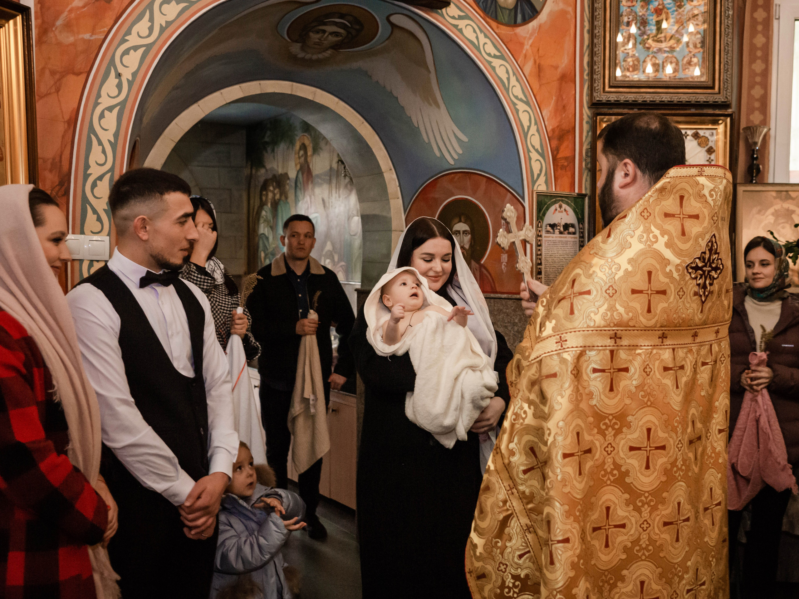 Дамир. ФОТОГРАФ КИШИНЁВ.ПОРТРЕТ.ИНДИВИДУАЛЬНАЯ ФОТОСЕССИЯ.БИЗНЕС ПОРТРЕТ.СЕМЕЙНАЯ ФОТОСЕССИЯ.БЕРЕМЕННОСТЬ.КРЕЩЕНИЕ.МОЛДОВА, КИШИНЁВ