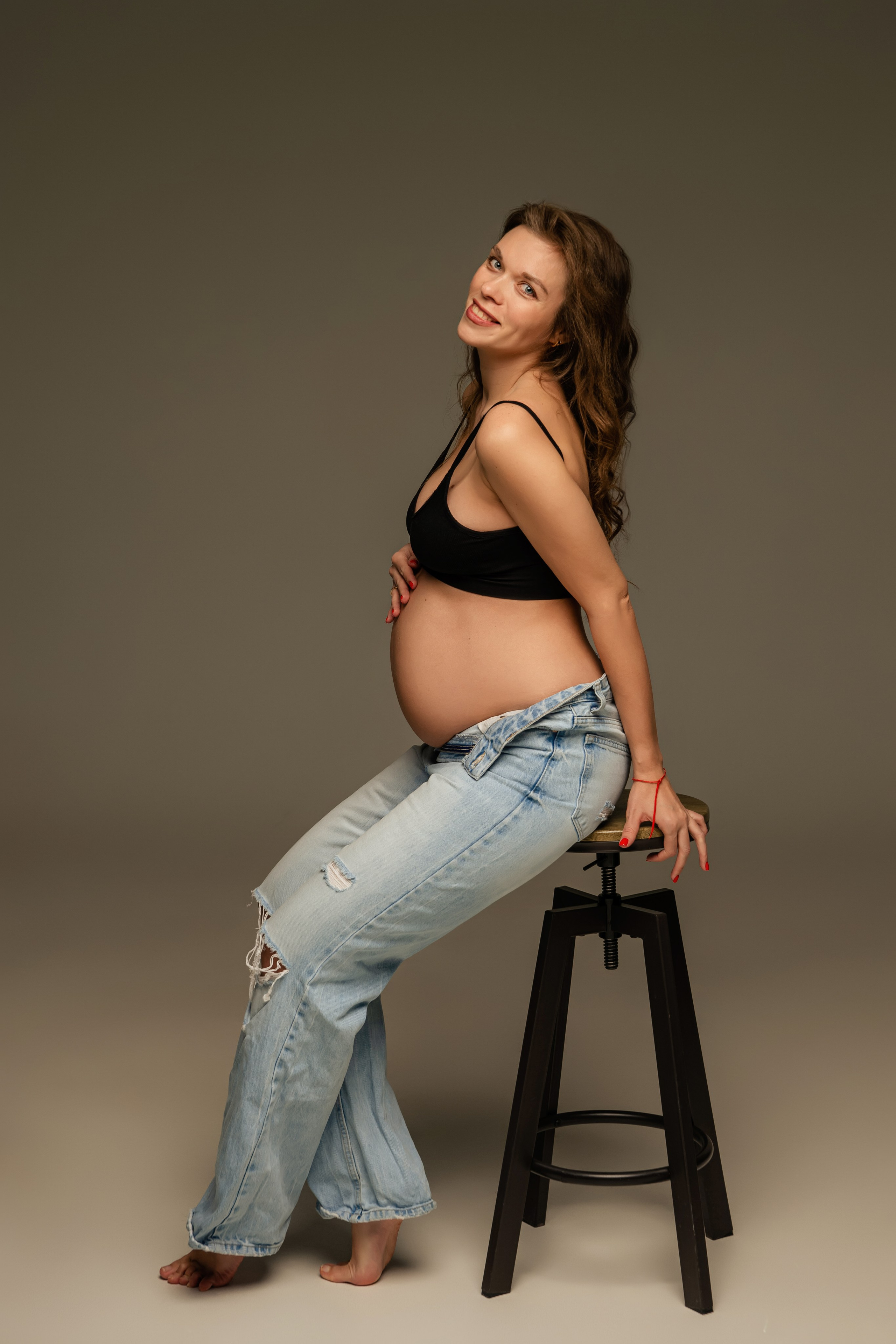 Беременность в студии. ФОТОГРАФ КИШИНЁВ.ПОРТРЕТ.ИНДИВИДУАЛЬНАЯ ФОТОСЕССИЯ.БИЗНЕС ПОРТРЕТ.СЕМЕЙНАЯ ФОТОСЕССИЯ.БЕРЕМЕННОСТЬ.КРЕЩЕНИЕ.МОЛДОВА, КИШИНЁВ