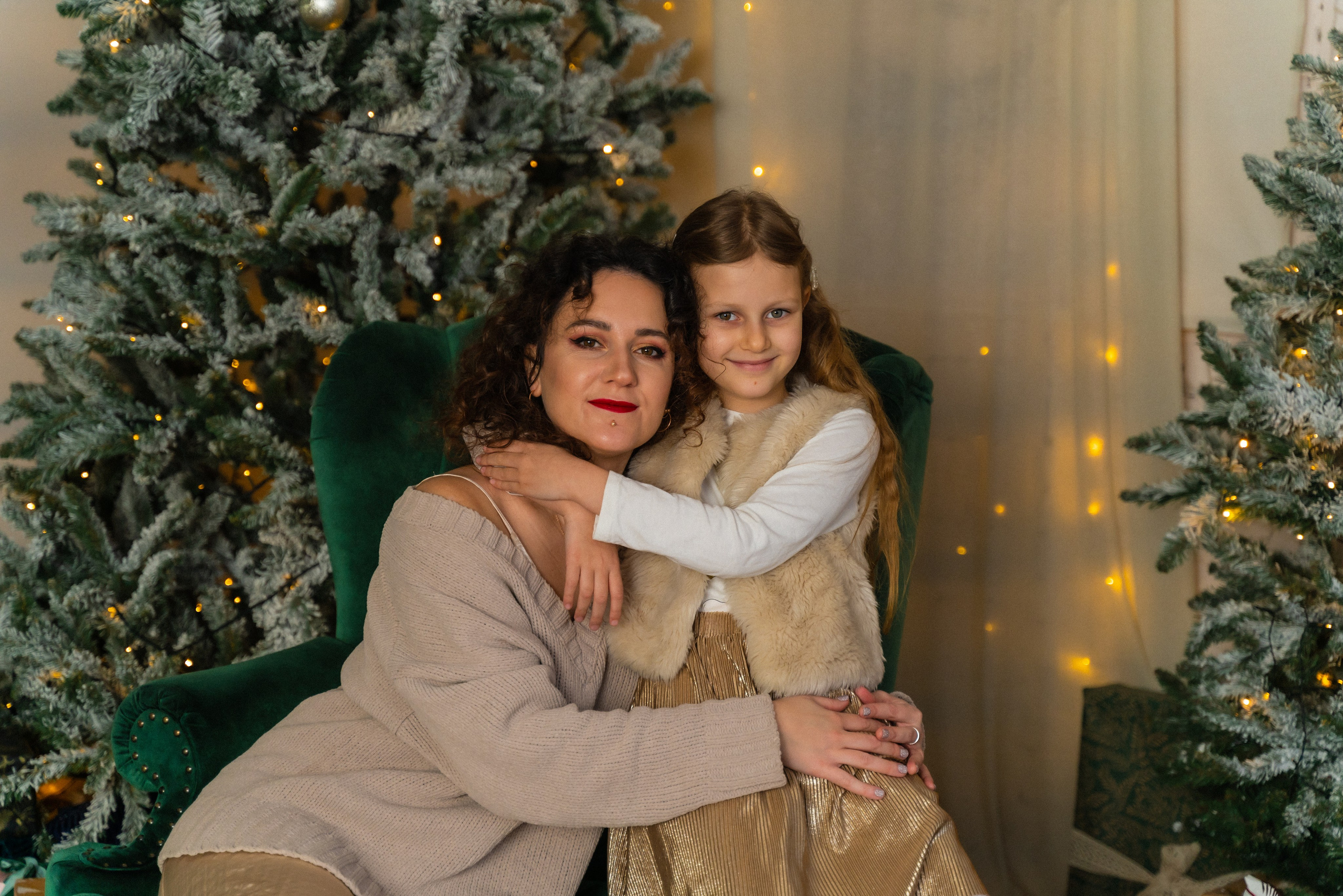 Новорічна фотосесія мама і доня. Сімейний фотограф Київ Наталія Шкаврон